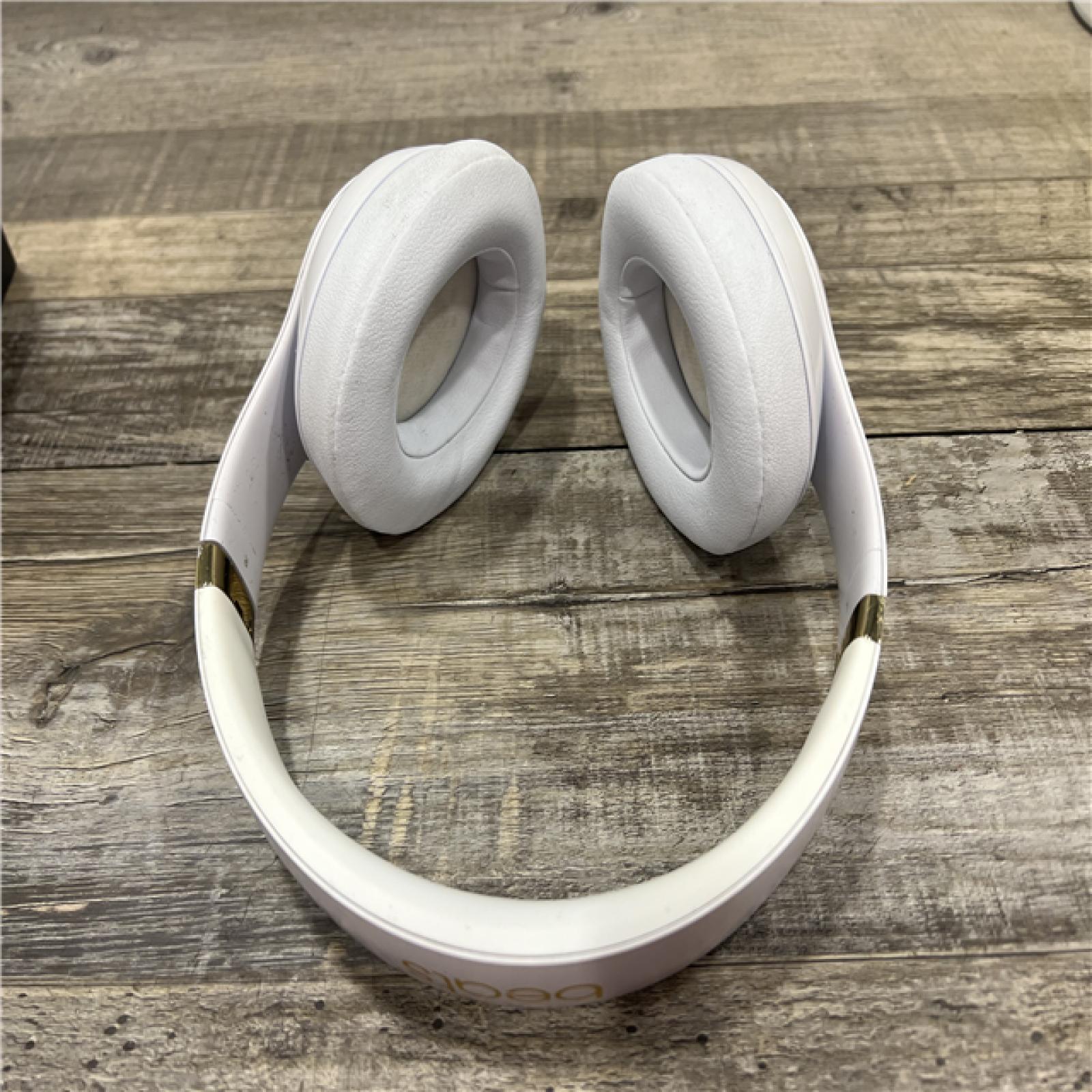 AS-IS Beats by Dr. Dre Studio3 Wireless Headphones MX3Y2LL/A