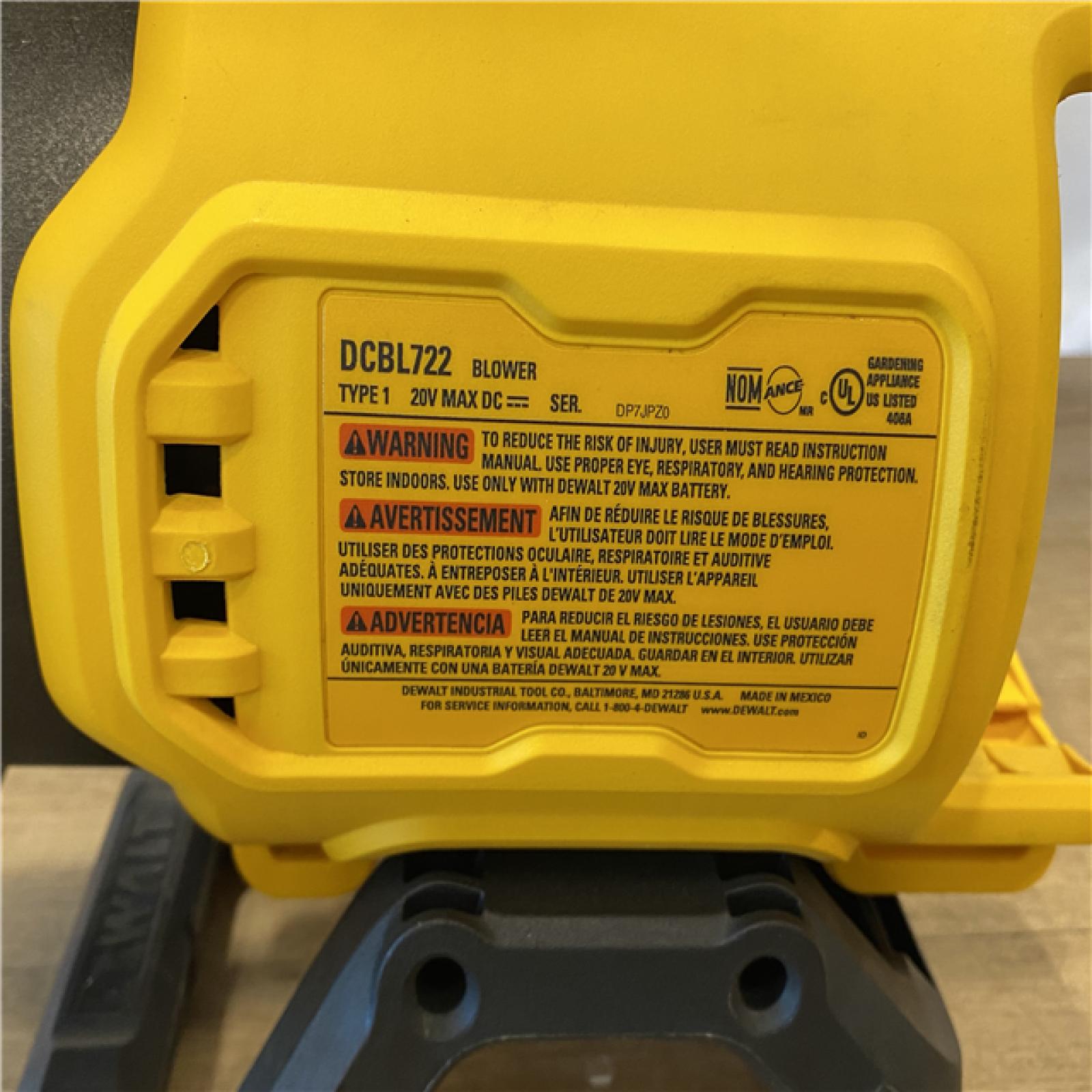 AS-IS DEWALT 20V MAX* XR Brushless Cordless Handheld Blower Kit