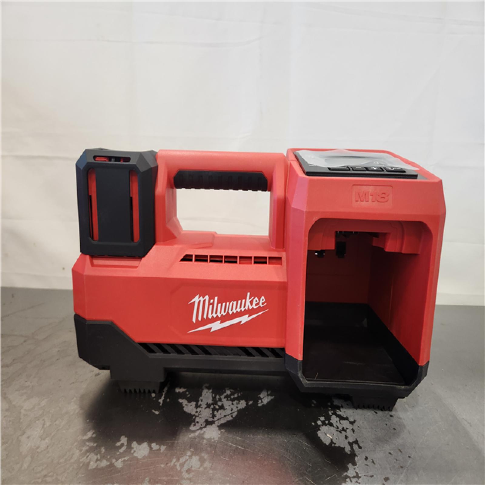 AS-IS- Milwaukee M18 18 V 150 PSI Tire Inflator (Tool Only)