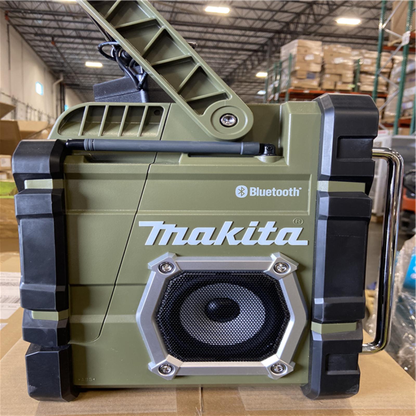AS-IS - Makita Outdoor Adventure 18V LXT Bluetooth Radio