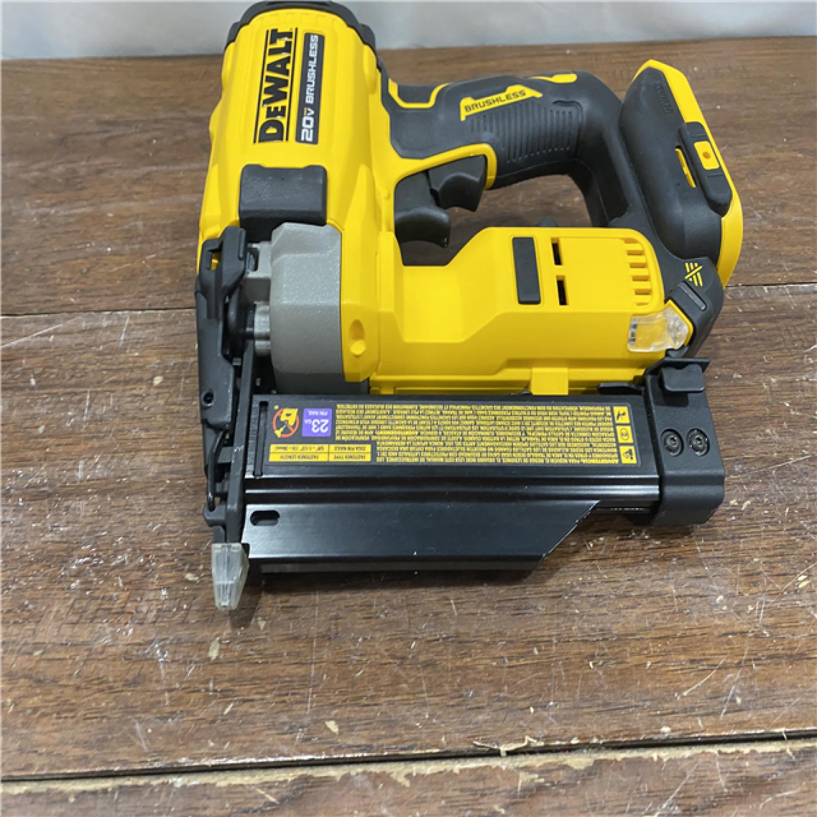 AS-ISDEWALT ATOMIC 20V MAX Lithium Ion Cordless 23 Gauge Pin Nailer Kit with 3.0Ah Battery and Charger