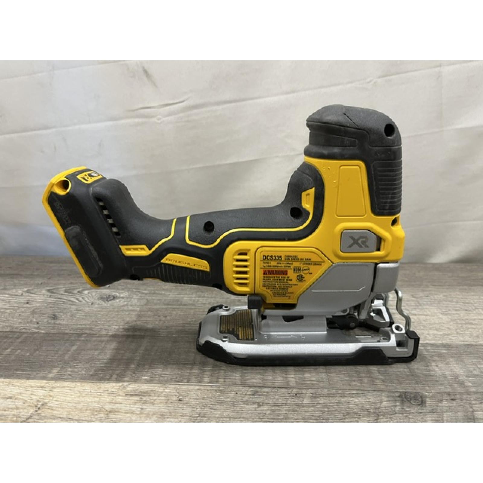 AS-IS DEWALT 20V MAX XR Cordless Barrel Grip Jigsaw (Tool Only)