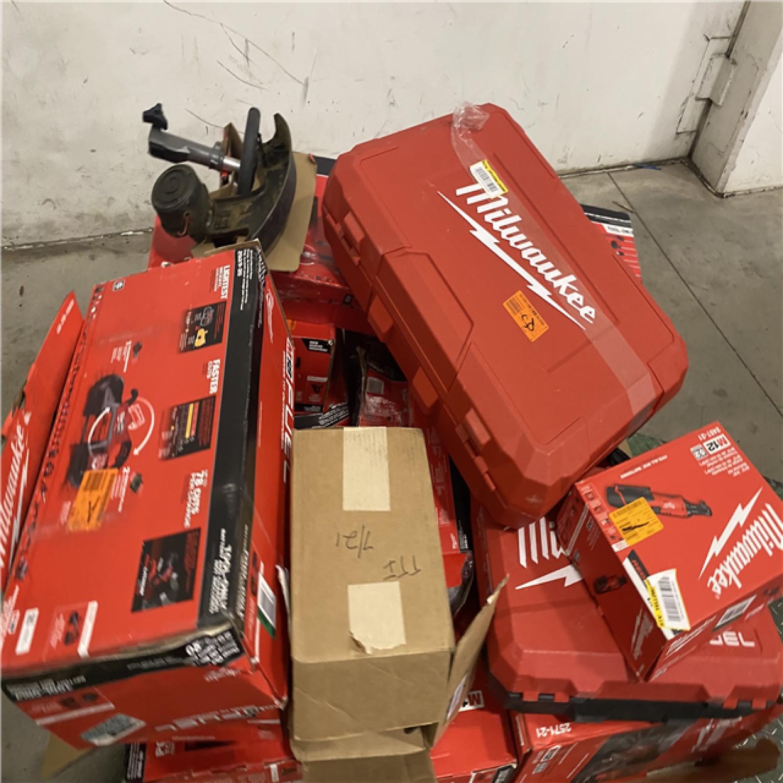 Dallas Location - As-Is MILWAUKEE Tool Pallet