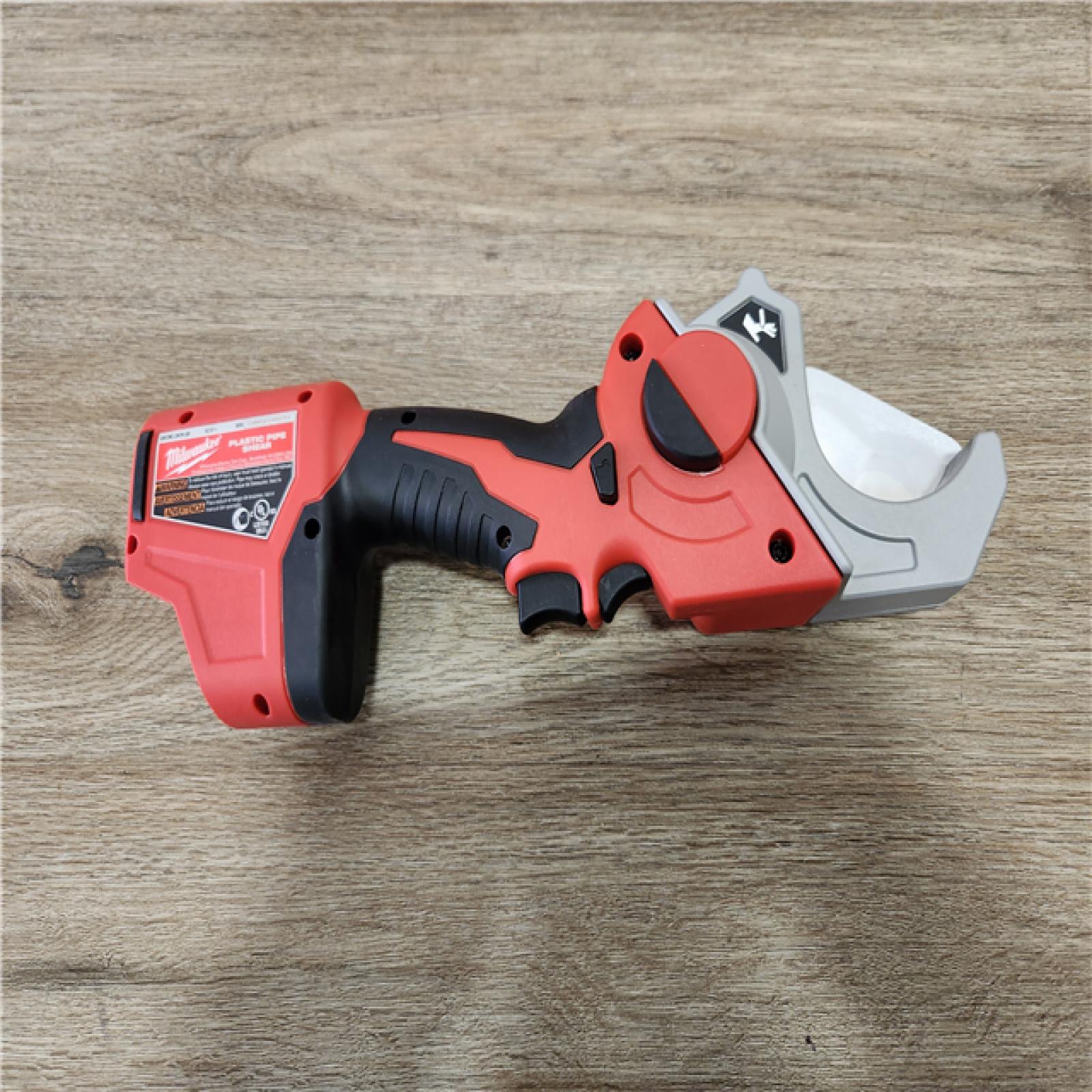 Phoenix Location NEW Milwaukee M12 12V Lithium-Ion Cordless PVC Pipe Shear (Tool-Only)