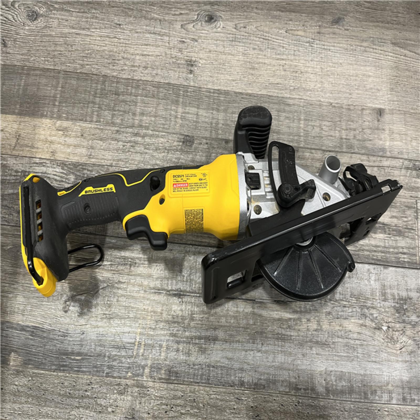 AS-IS DEWALT ATOMIC 20V MAX Cordless Brushless 4-1/2 in. Circular Saw (Tool Only)
