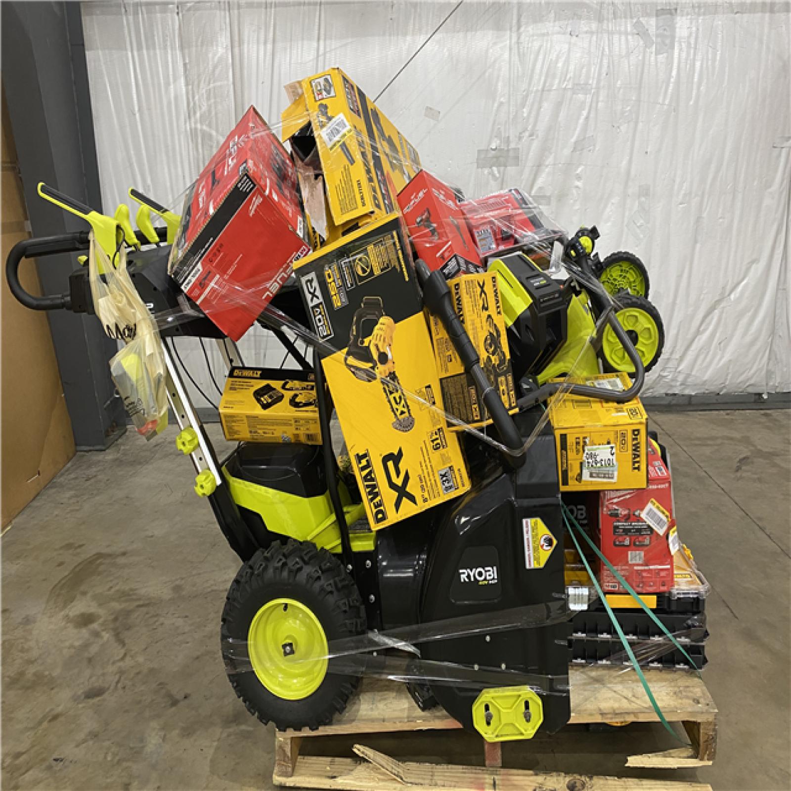 Houston Location AS IS - Tool Pallet