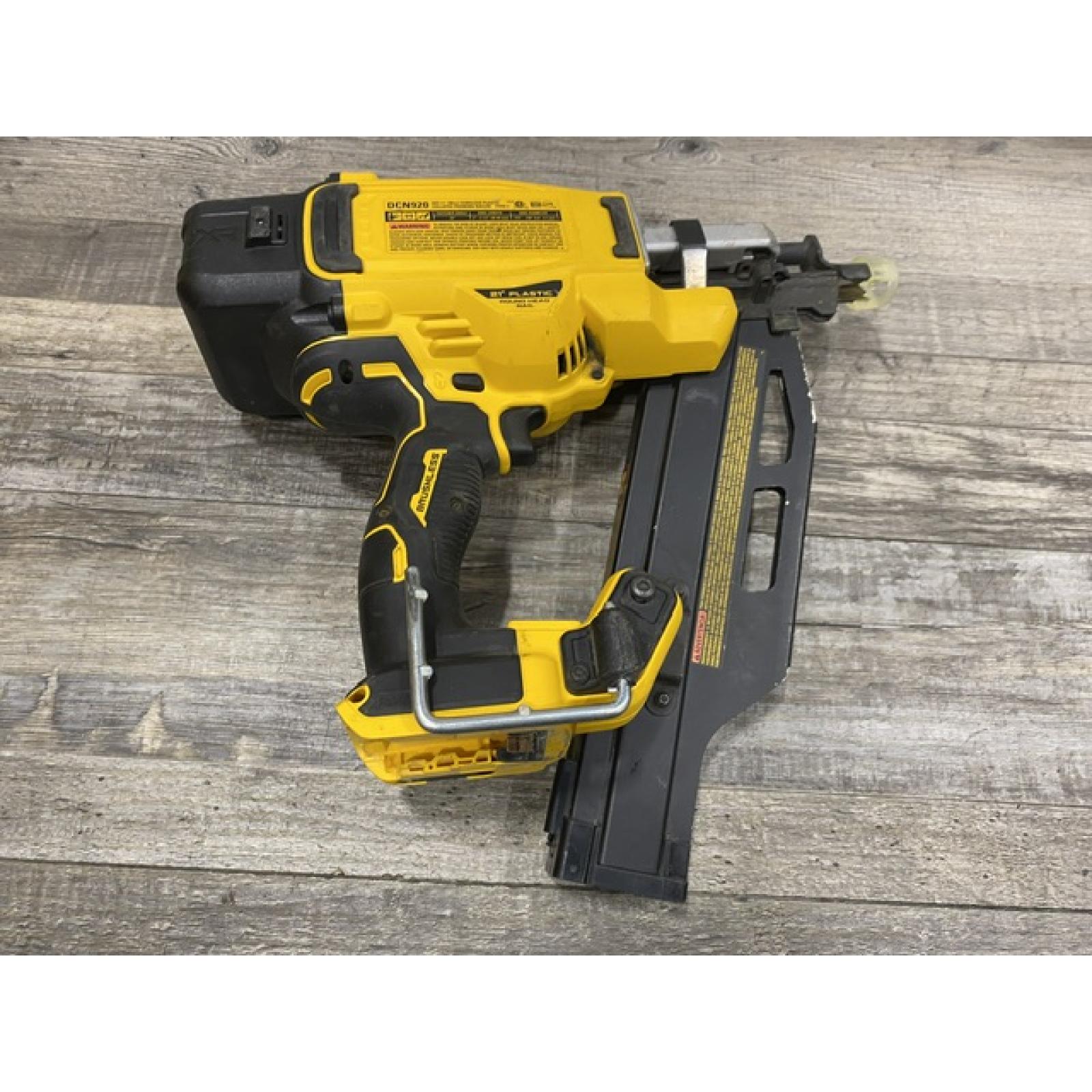 AS-IS DEWALT 20-Volt 21° Cordless Framing Nailer (Tool-Only)