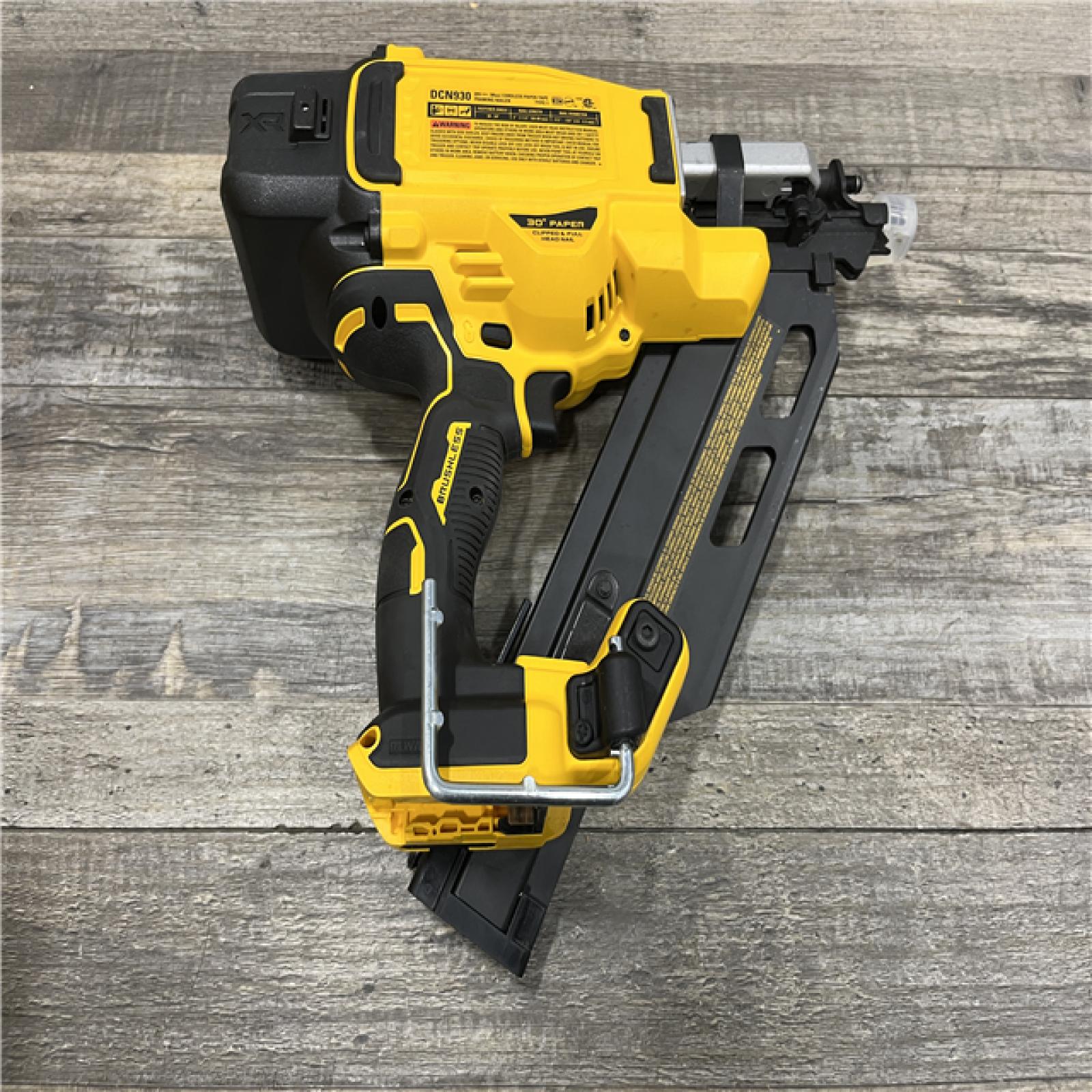 AS-IS DEWALT 20V 30 Degree Cordless Framing Nailer (Tool-Only)
