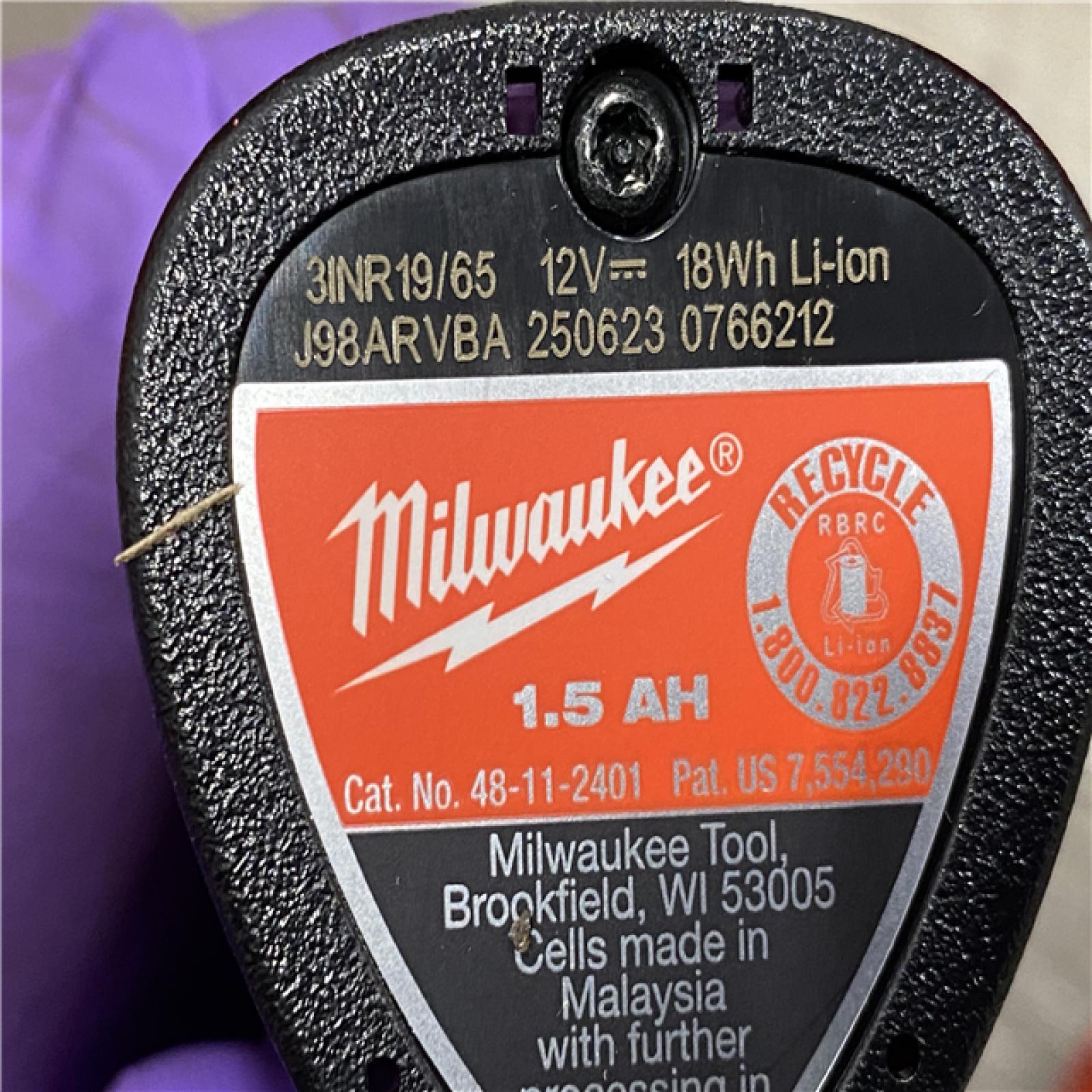 AS-IS Milwaukee 12V Lithium-Ion Cordless PEX Expansion Tool Kit