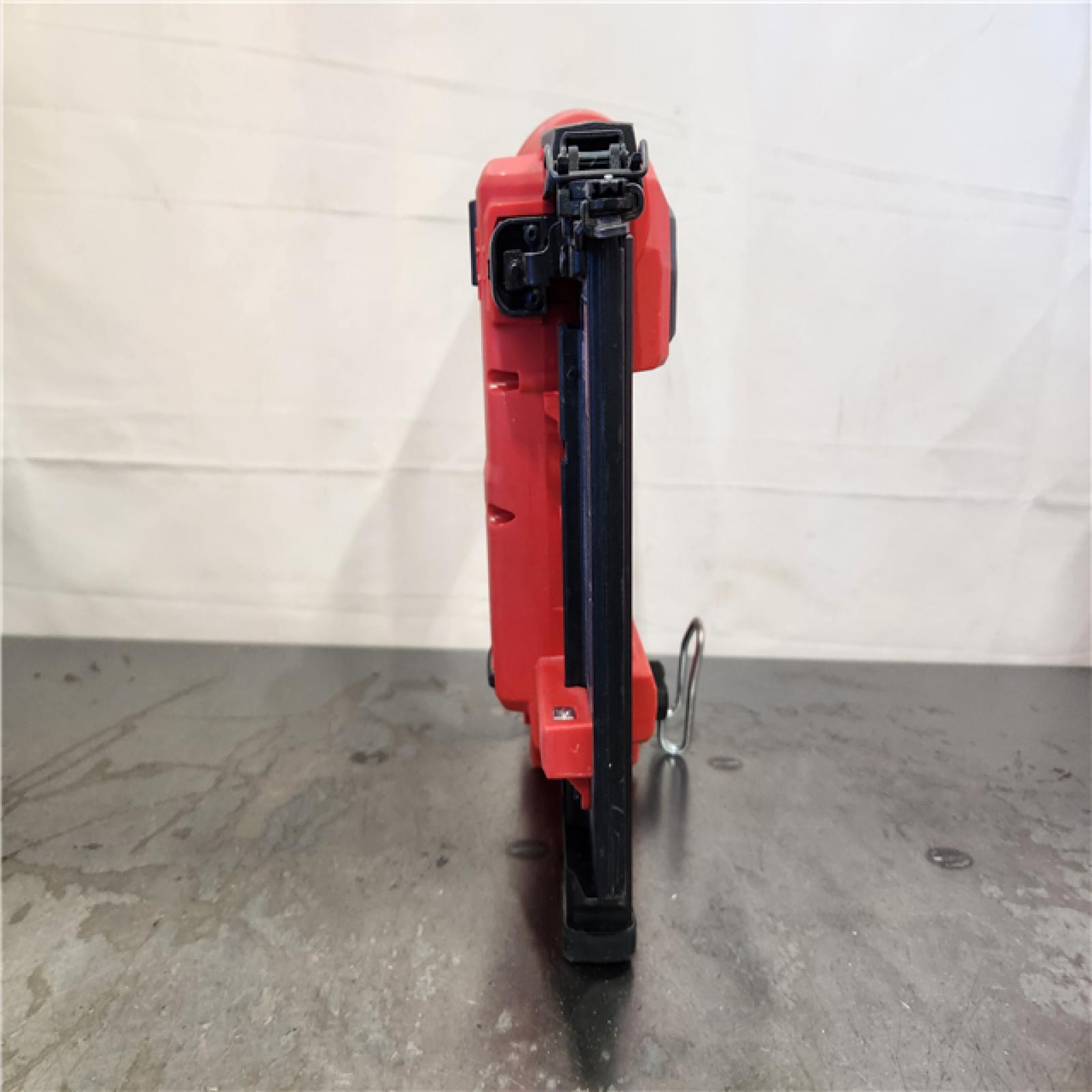 AS-IS- Milwaukee M18 FUEL 18 Gauge Brad Nailer