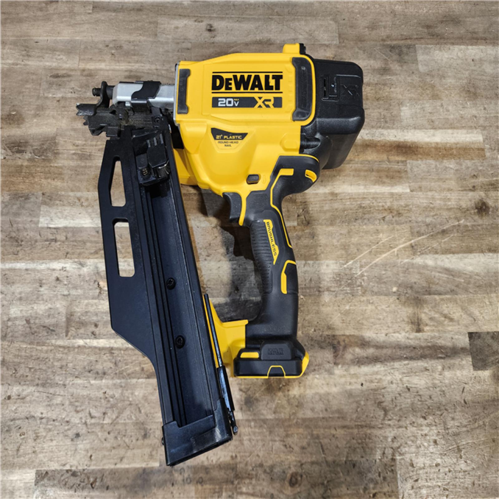 HOUSTON LOCATION - AS-IS DEWALT 20-Volt 21° Cordless Framing Nailer (Tool-Only)
