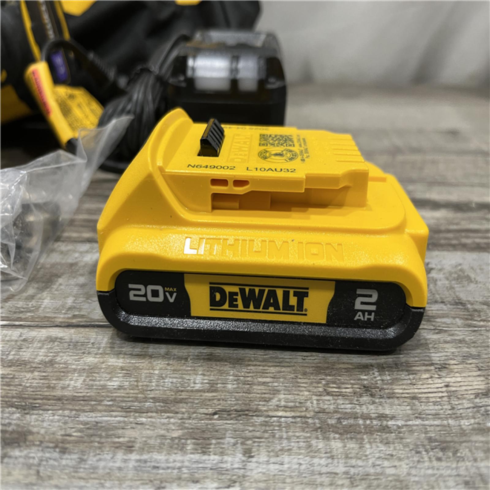 AS-IS DEWALT ATOMIC 20V MAX Lithium Ion Cordless 23 Gauge Pin Nailer Kit