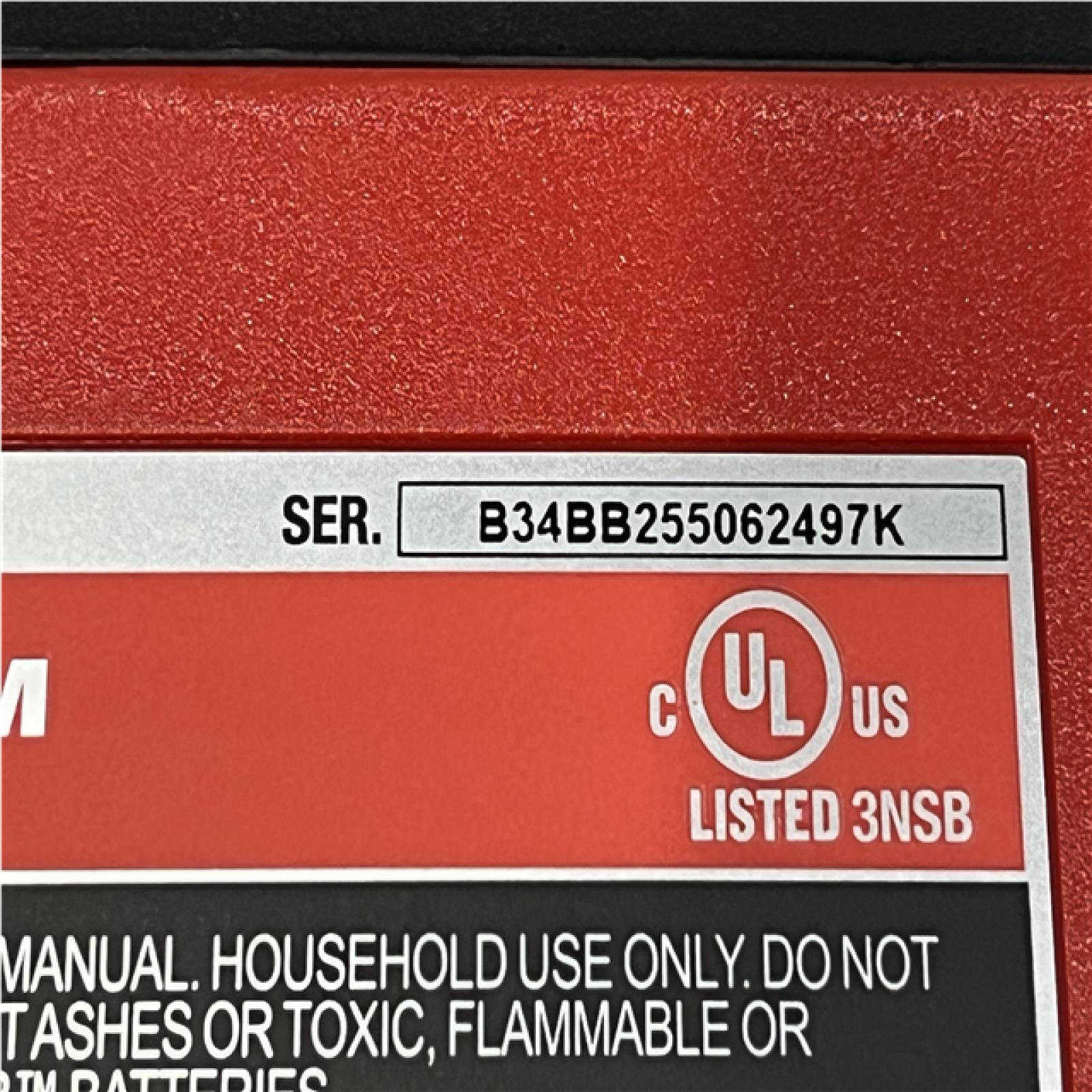 NEW - Milwaukee 18-Volt 2 Gal. Lithium-Ion Cordless Wet/Dry Vacuum (Vacuum-Only)