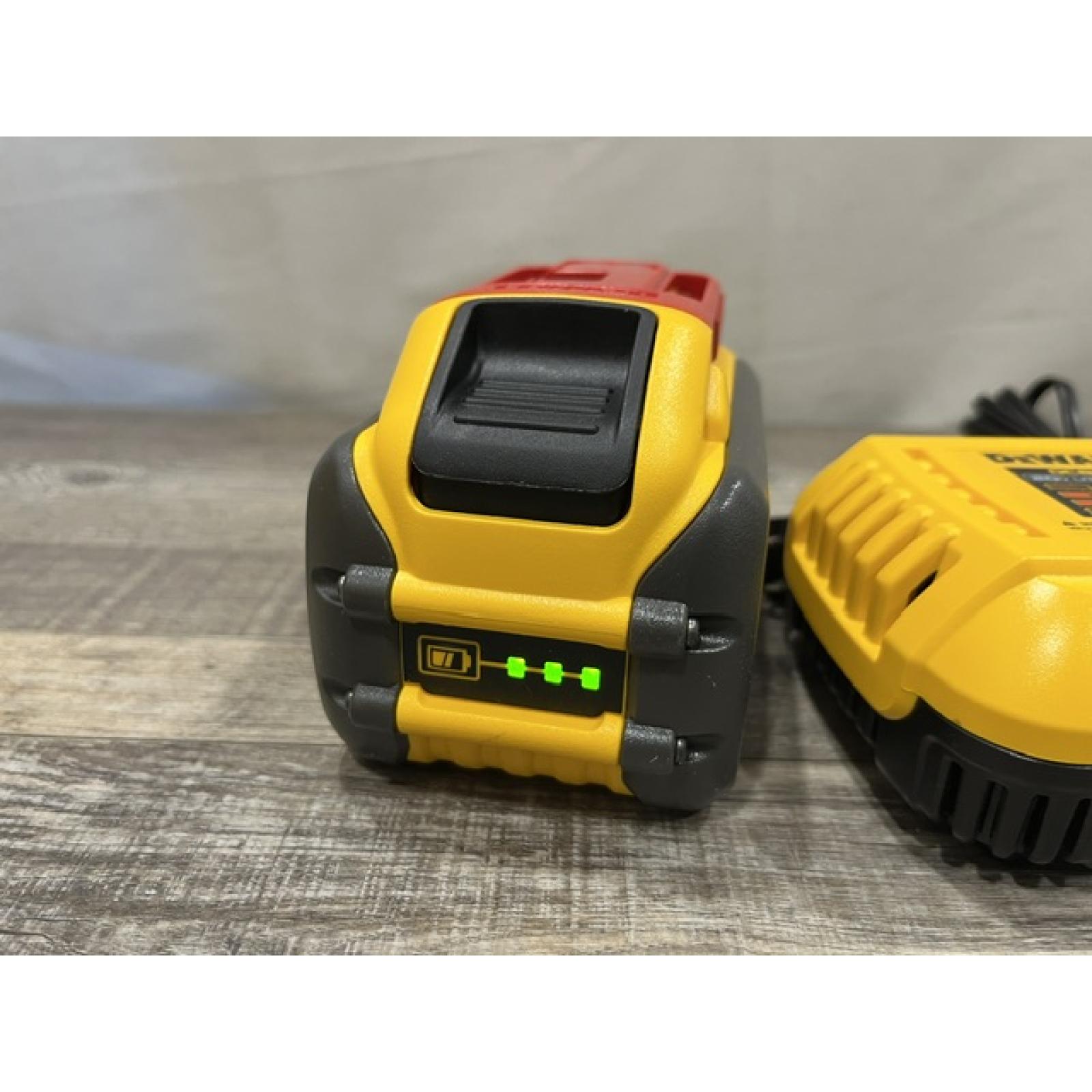 AS-IS DEWALT 20V/60V MAX FLEXVOLT Lithium-Ion 9.0Ah Battery and Charger Starter Kit