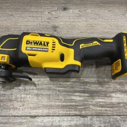 LIKE NEW - DEWALT ATOMIC 20V MAX Cordless Brushless Oscillating Multi Tool Kit