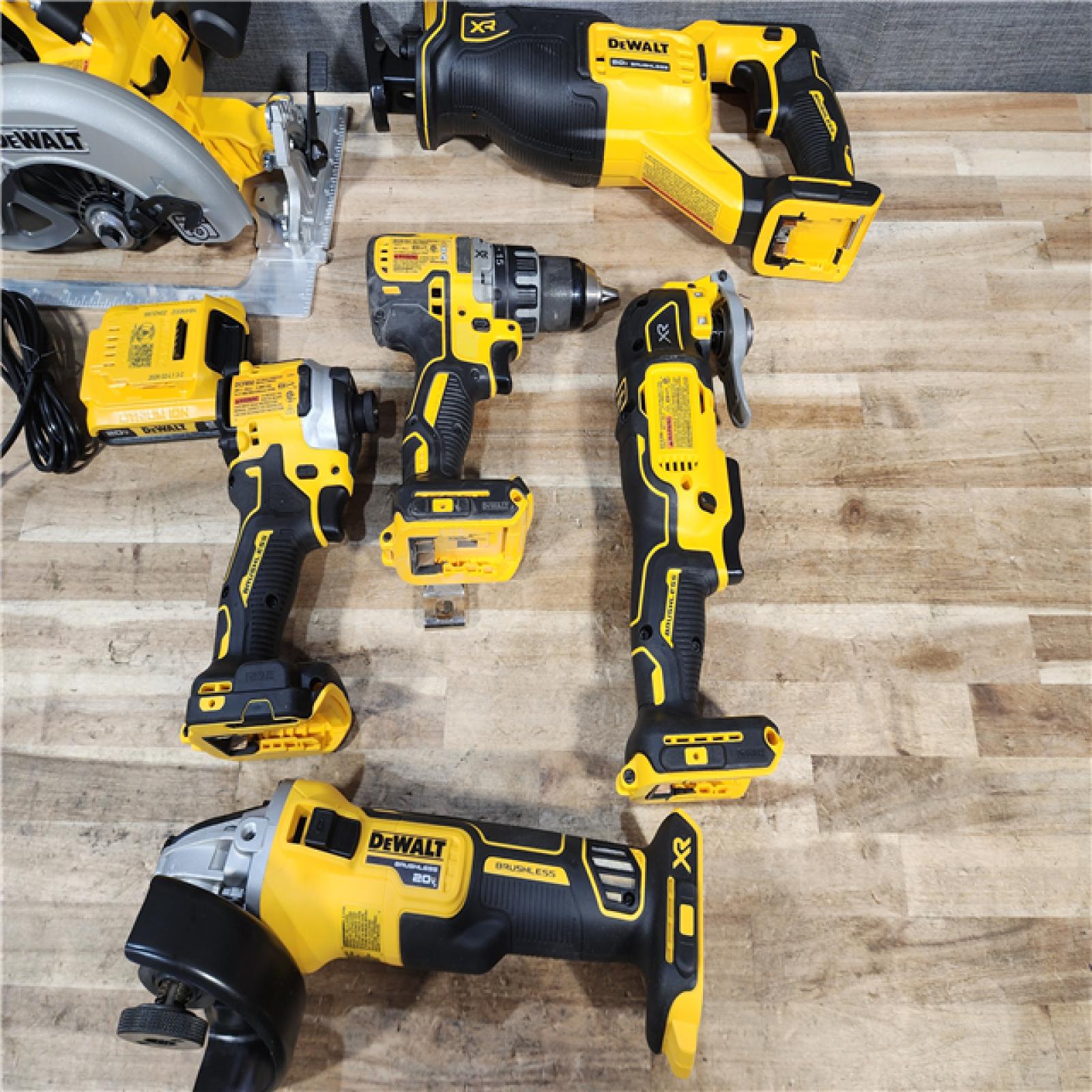 HOUSTON LOCATION - AS - IS DEWALT 20V MAX Lithium-Ion Cordless 6-Tool Combo Kit