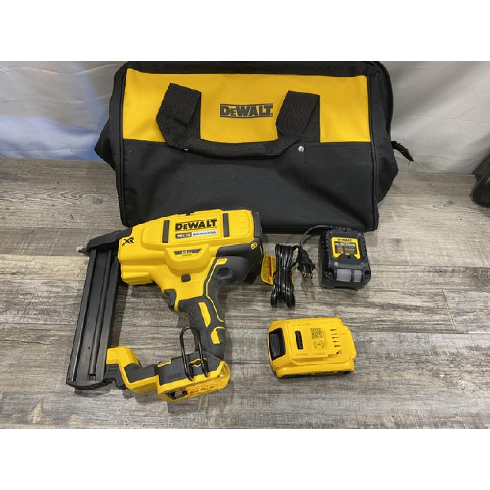 AS-IS DEWALT 20V MAX XR Lithium-Ion Cordless 18-Gauge Narrow Crown Stapler Kit