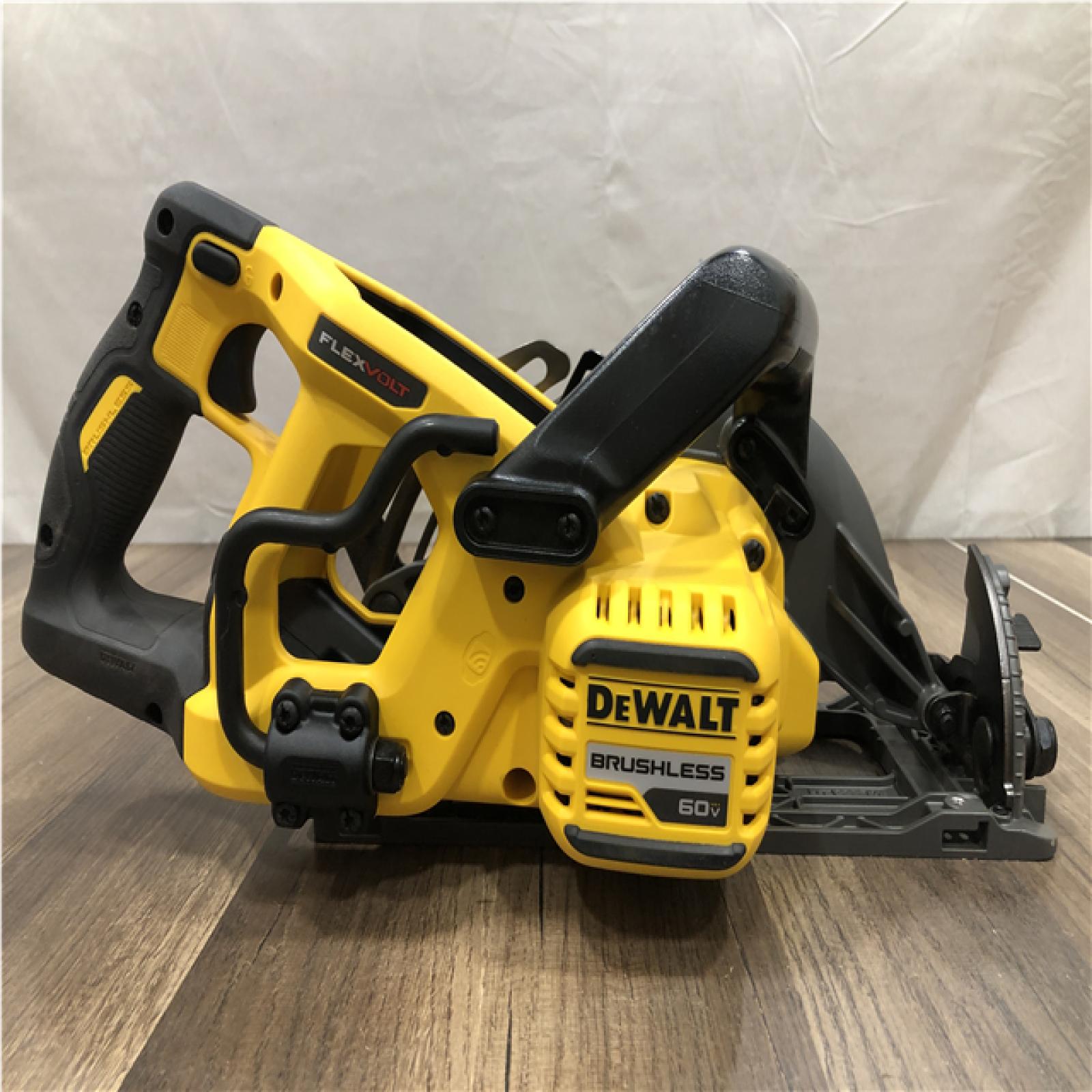AS-IS DEWALT FLEXVOLT 60V MAX Cordless Brushless 7-1/4 in. Wormdrive Style Circular Saw (Tool Only)