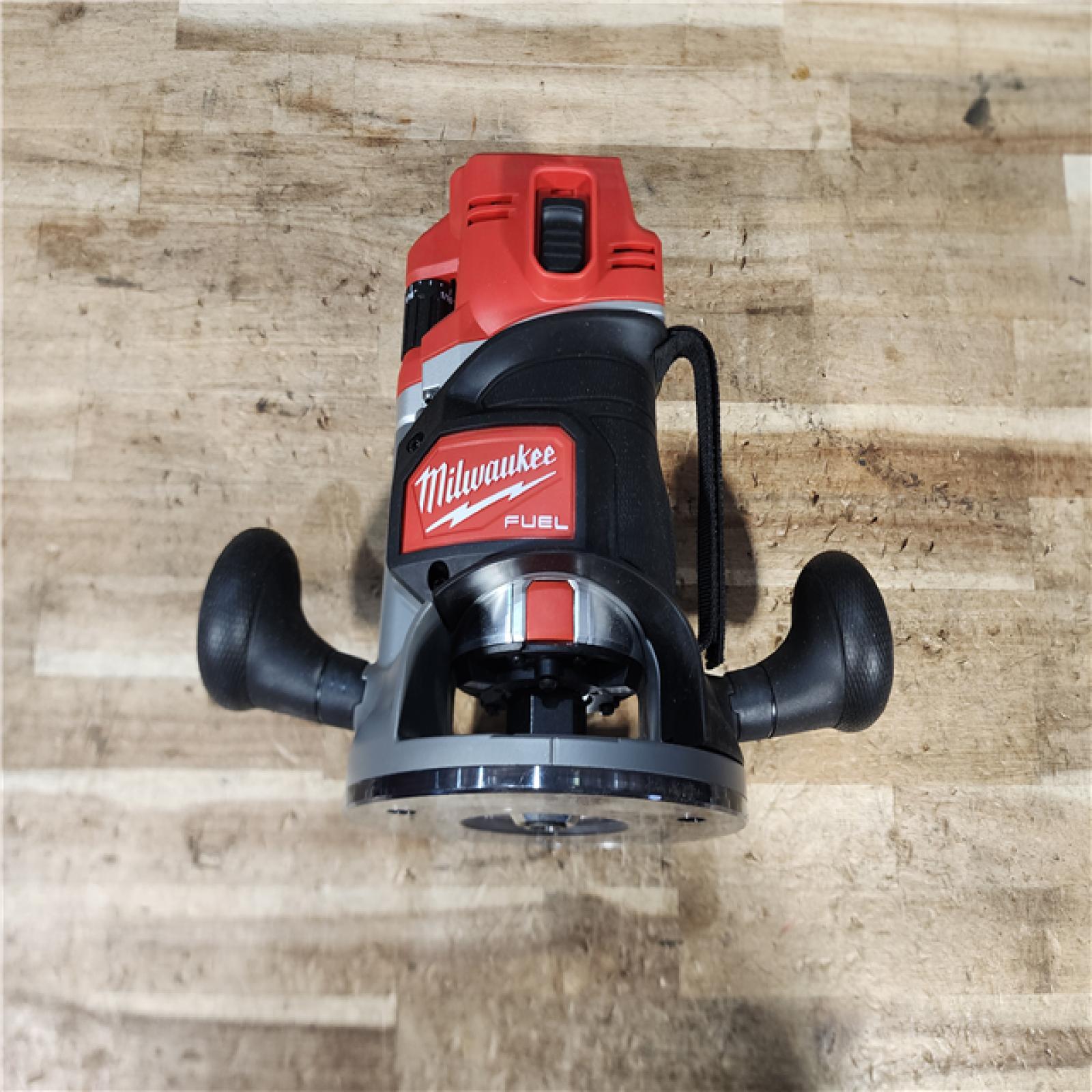 HOUSTON LOCATION - AS - IS Milwaukee FUEL 18V Lithium-Ion Cordless Brushless 1/2 in. Router (Tool-Only)