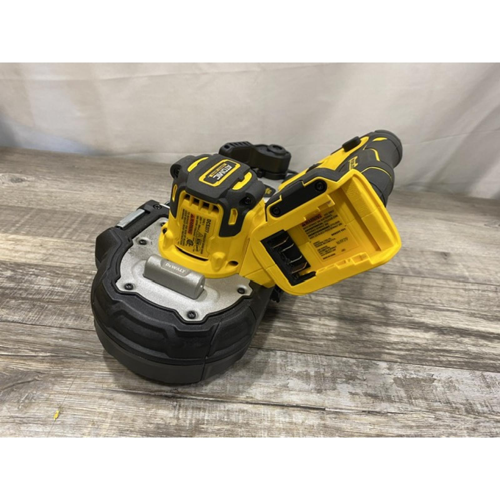 AS-IS DEWALT ATOMIC 20V MAX Cordless Brushless Compact 1-3/4 in. Bandsaw (Tool Only)