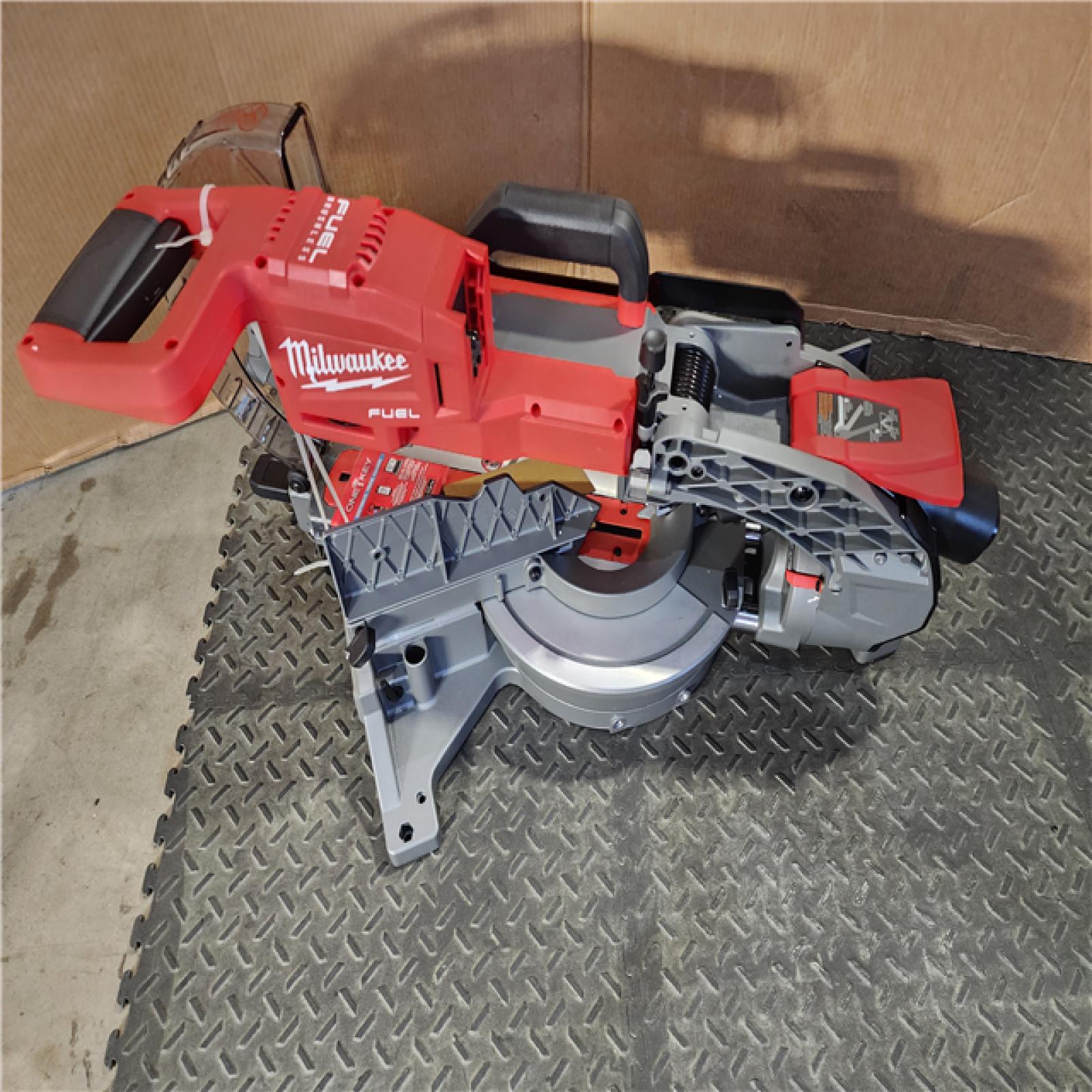 HOUSTON LOCATION - AS-IS M18 FUEL 18V 10 in. Lithium-Ion Brushless Cordless Dual Bevel Sliding Compound Miter Saw Kit with One 8.0 Ah Battery & CHARGER