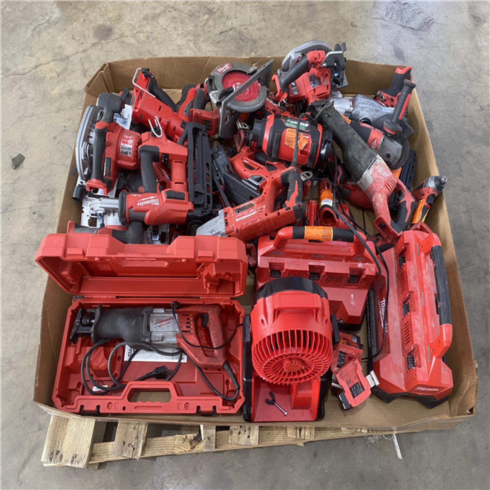 Houston Location AS IS - Tool Pallet