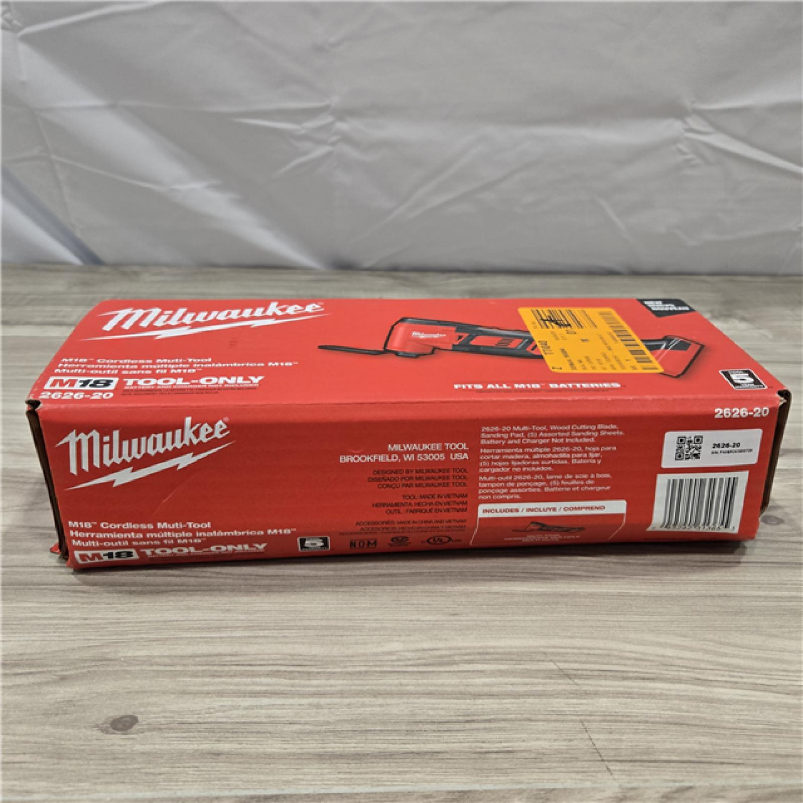 NEW! - Milwaukee 2626-20 M18 Lithium-Ion Cordless Multi-Tool (Tool Only)