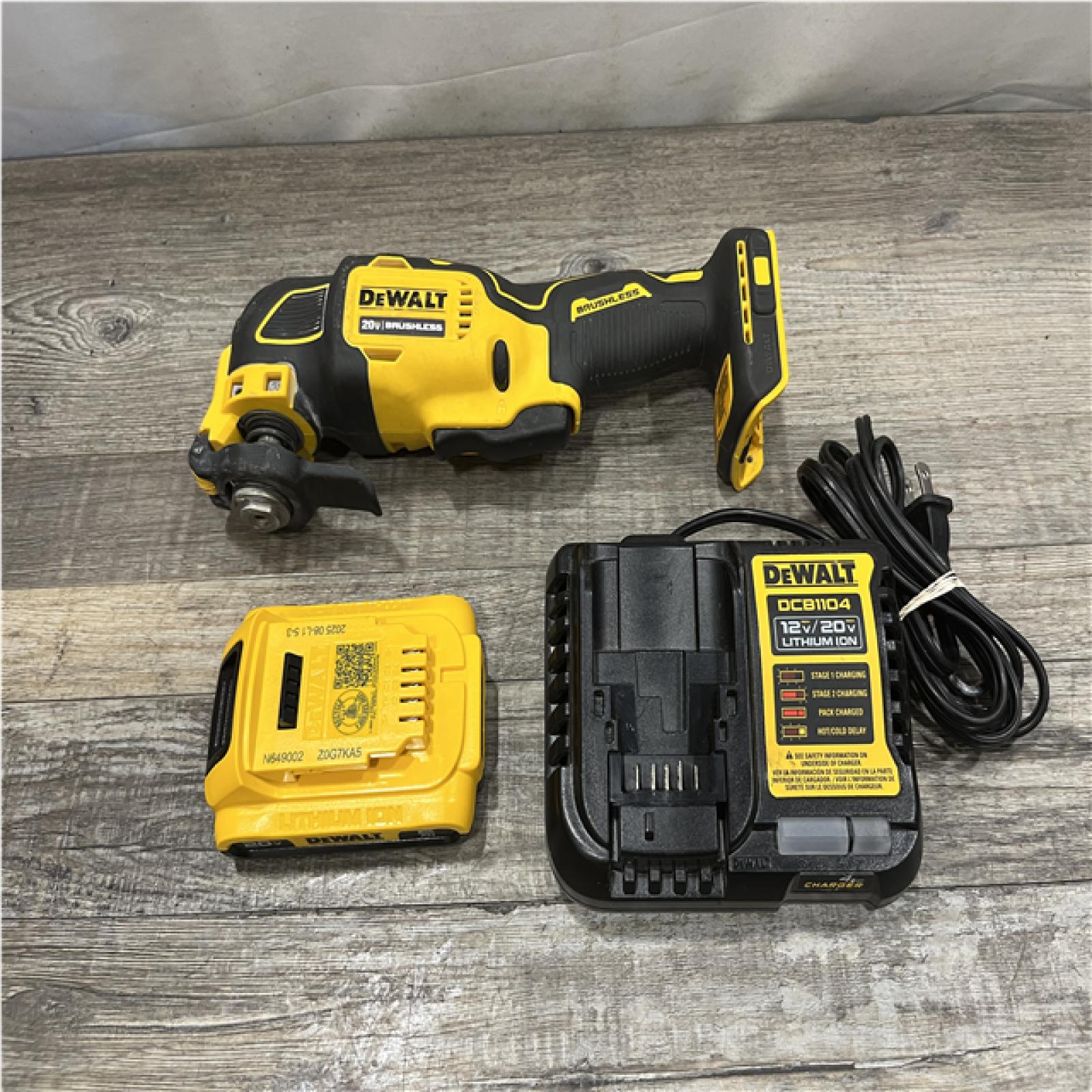 AS-IS DEWALT ATOMIC 20V MAX Cordless Brushless Oscillating Multi Tool Kit