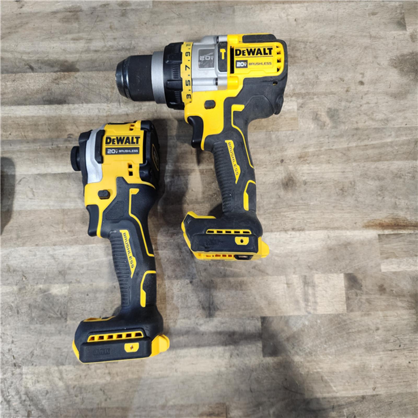 HOUSTON LOCATION - AS-IS DEWALT 2 TOOL COMBO KIT W/ (2) BATTERY & CHARGER