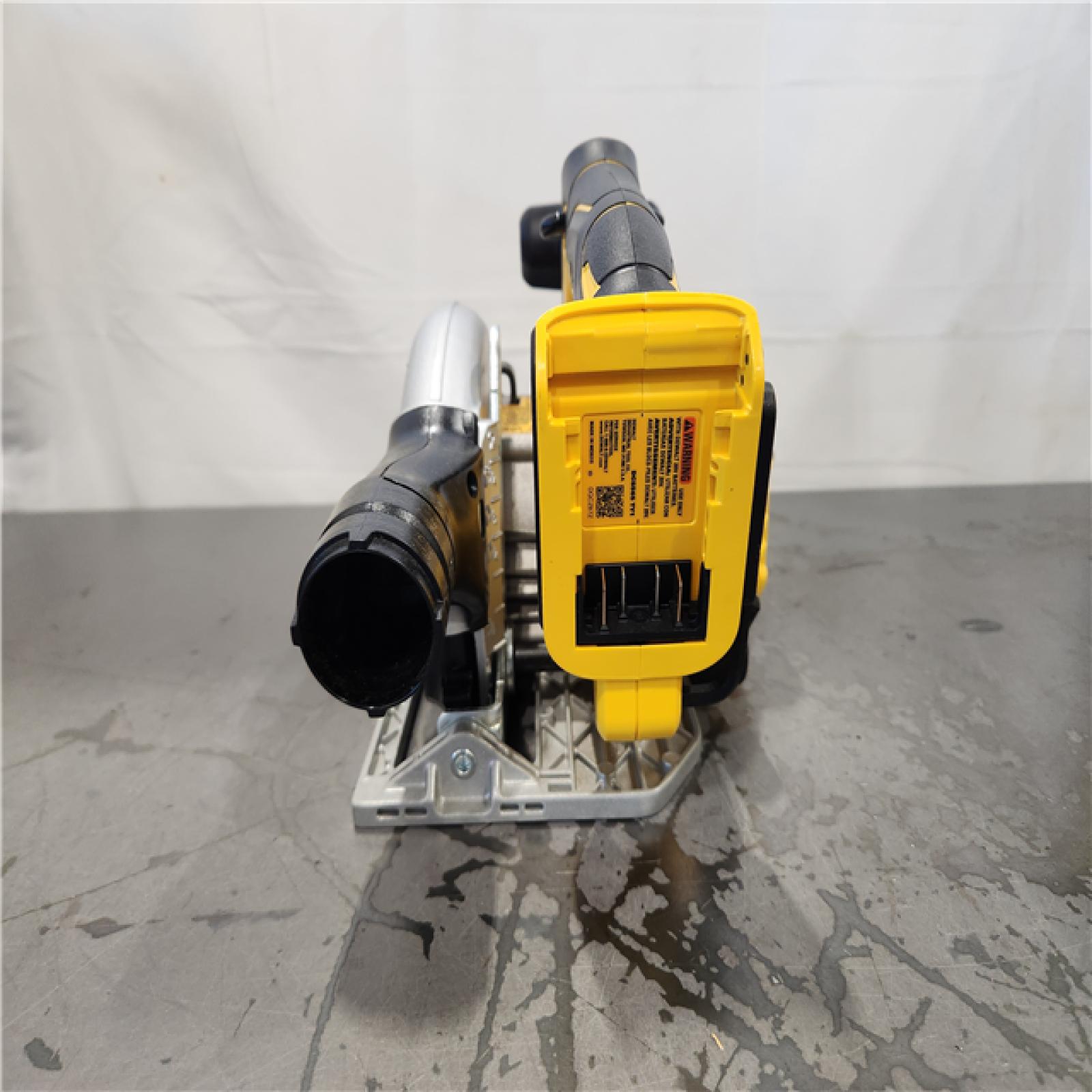 AS-IS- DeWALT DCS565B 20V Max Brushless 6.5   Cordless Circular Saw