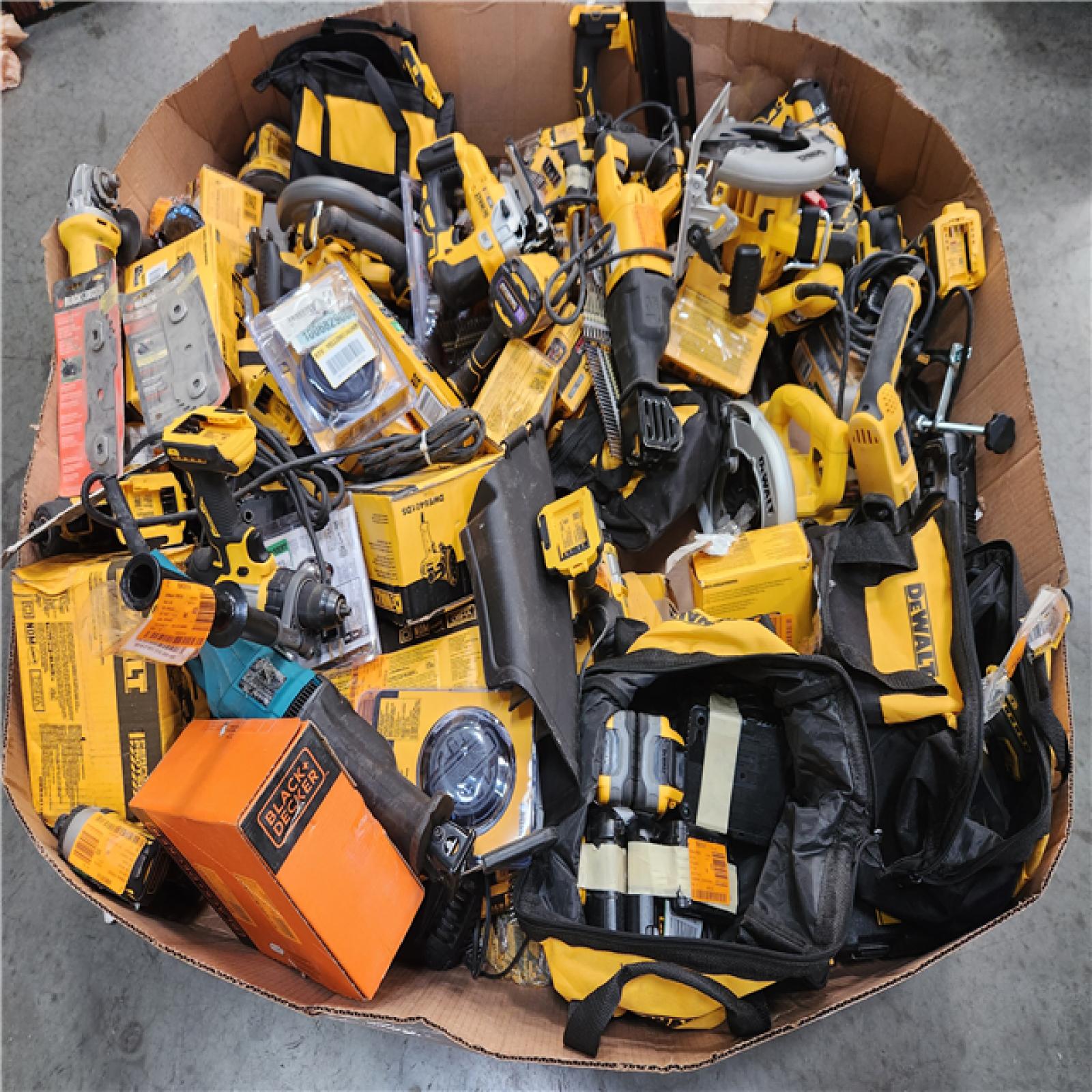 PHOENIX AS-IS TOOL PALLET