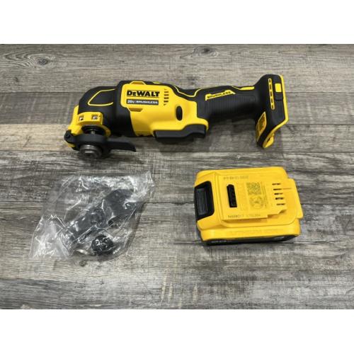 AS-IS DEWALT ATOMIC 20V MAX Lithium-Ion Cordless Brushless Oscillating Tool Kit