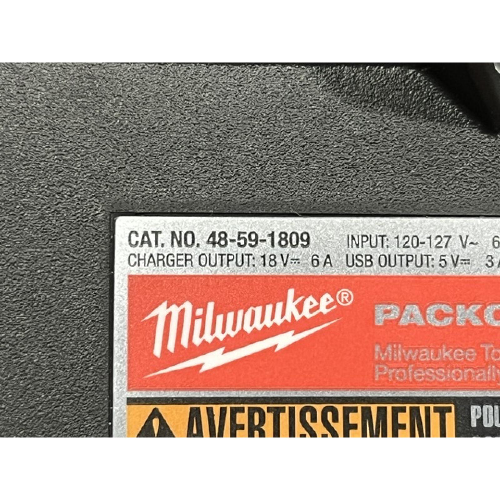 AS-IS Milwaukee 18V Lithium-Ion PACKOUT 6-Port Rapid Charger