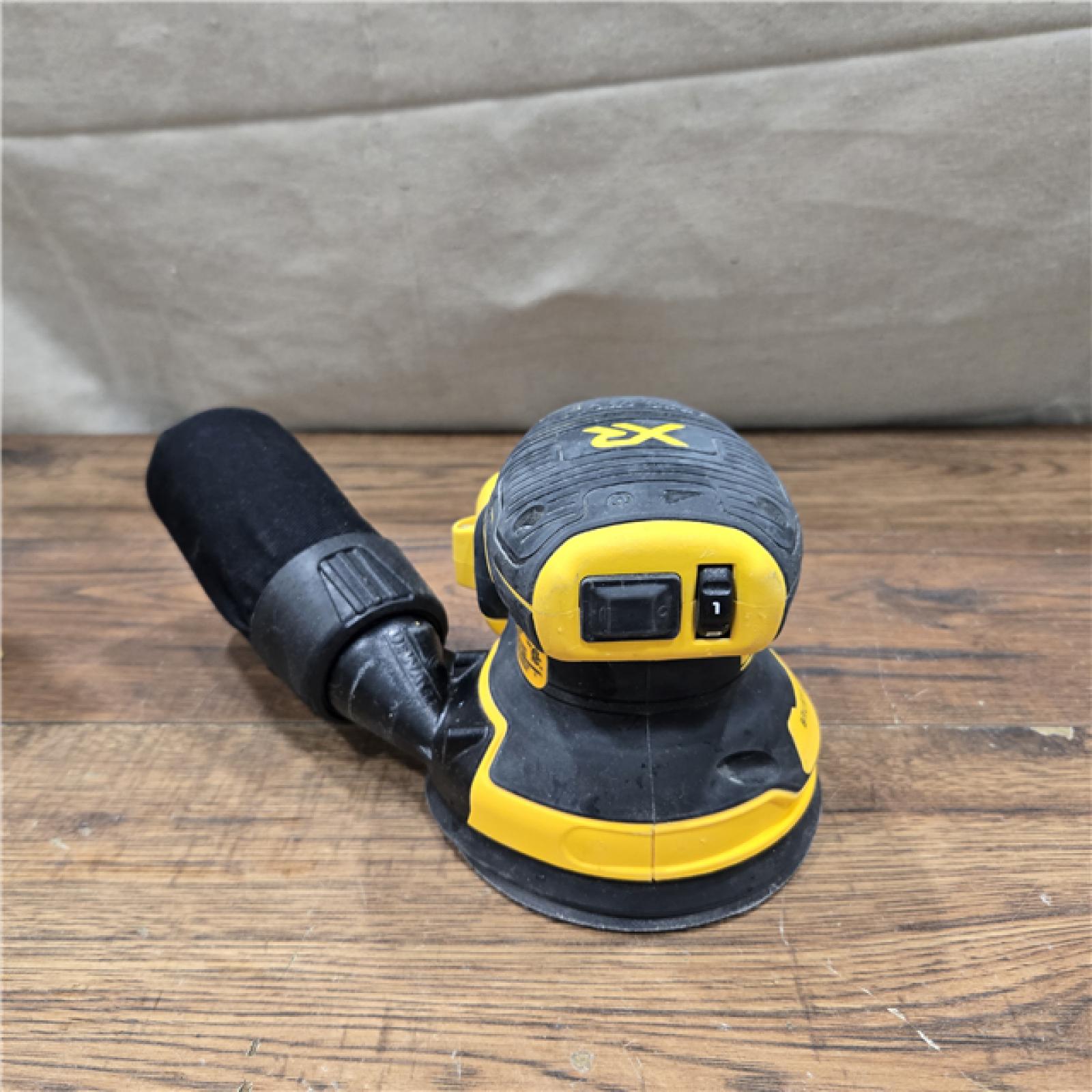 AS-IS DEWALT 20V MAX XR Cordless Brushless 5 in. Random Orbital Sander (Tool Only)