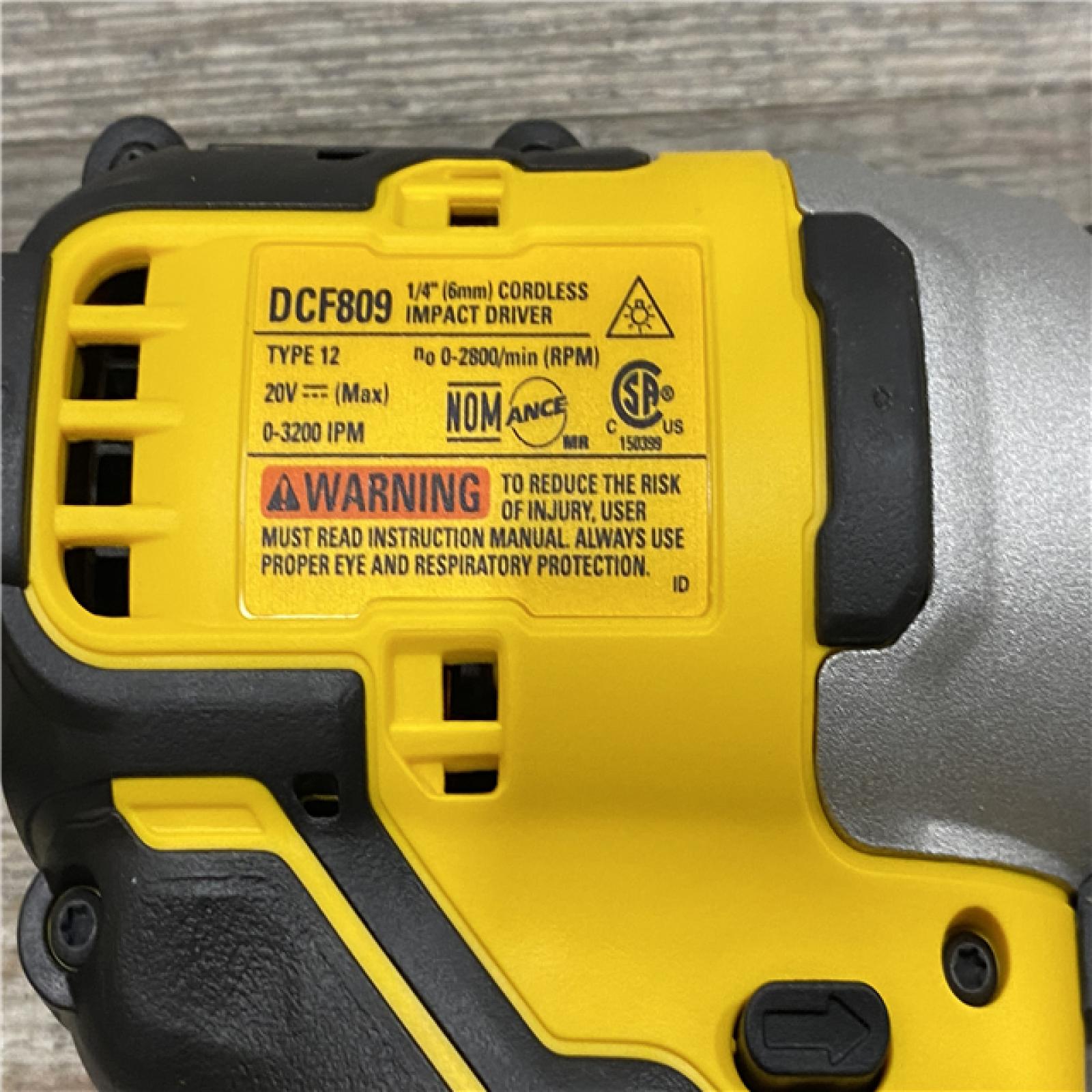 AS-IS DEWALT ATOMIC 20-Volt MAX Lithium-Ion Cordless Combo (2-Tool) Kit