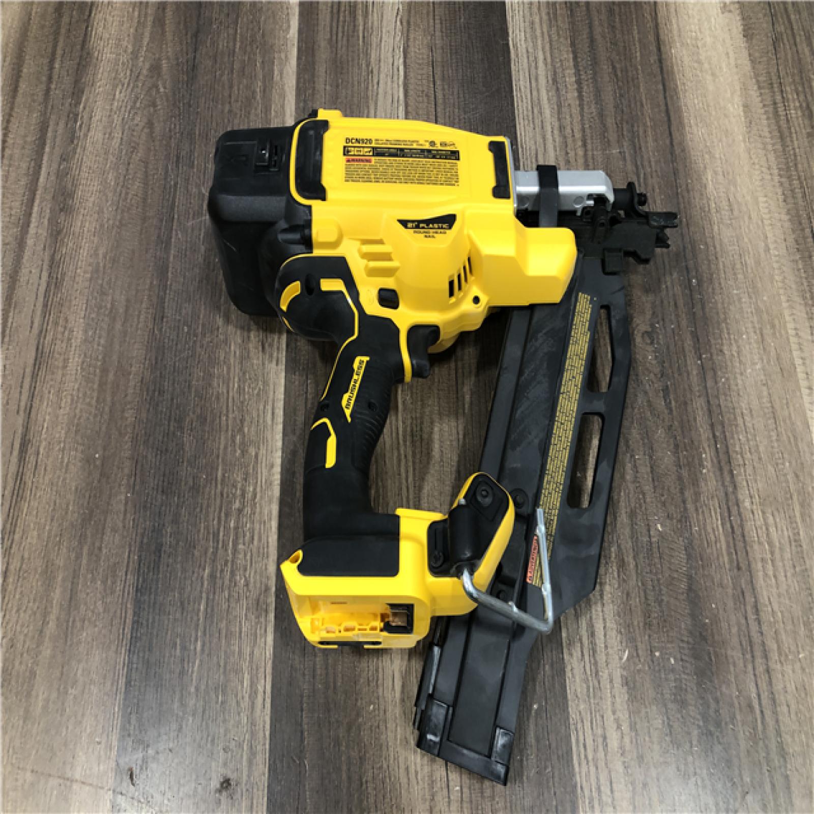 AS-IS DEWALT 20-Volt 21° Cordless Framing Nailer (Tool-Only)