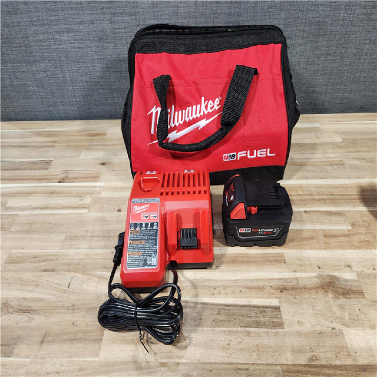 HOUSTON LOCATION - AS-IS (APPEARS LIKE NEW) Milwaukee FUEL 18V Lithium-Ion Brushless Cordless 1/2 in. Impact Wrench w/Friction Ring Kit
