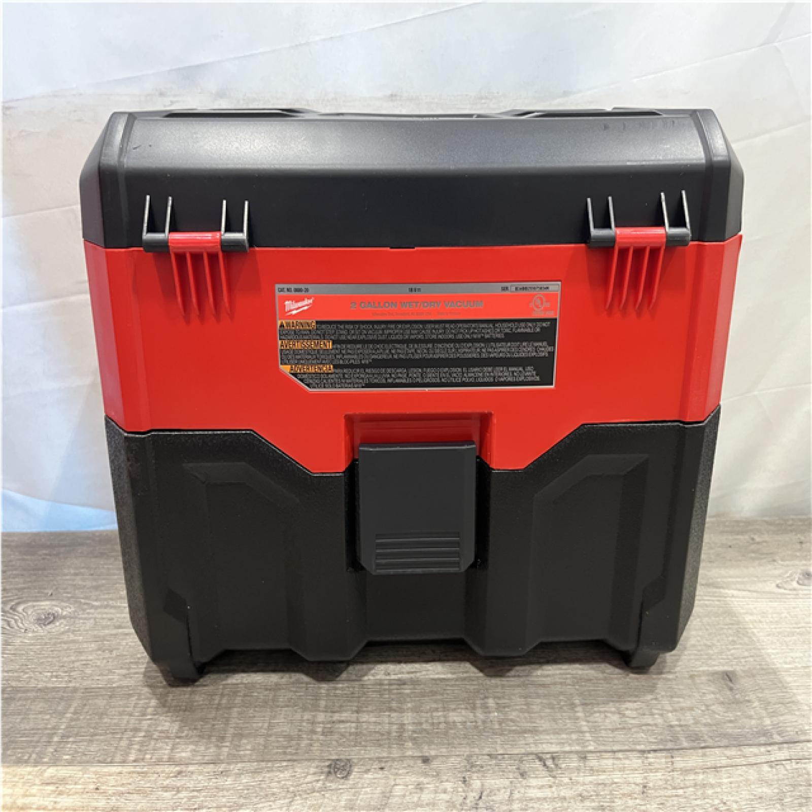 NEW - Milwaukee 18-Volt 2 Gal. Lithium-Ion Cordless Wet/Dry Vacuum (Vacuum-Only)