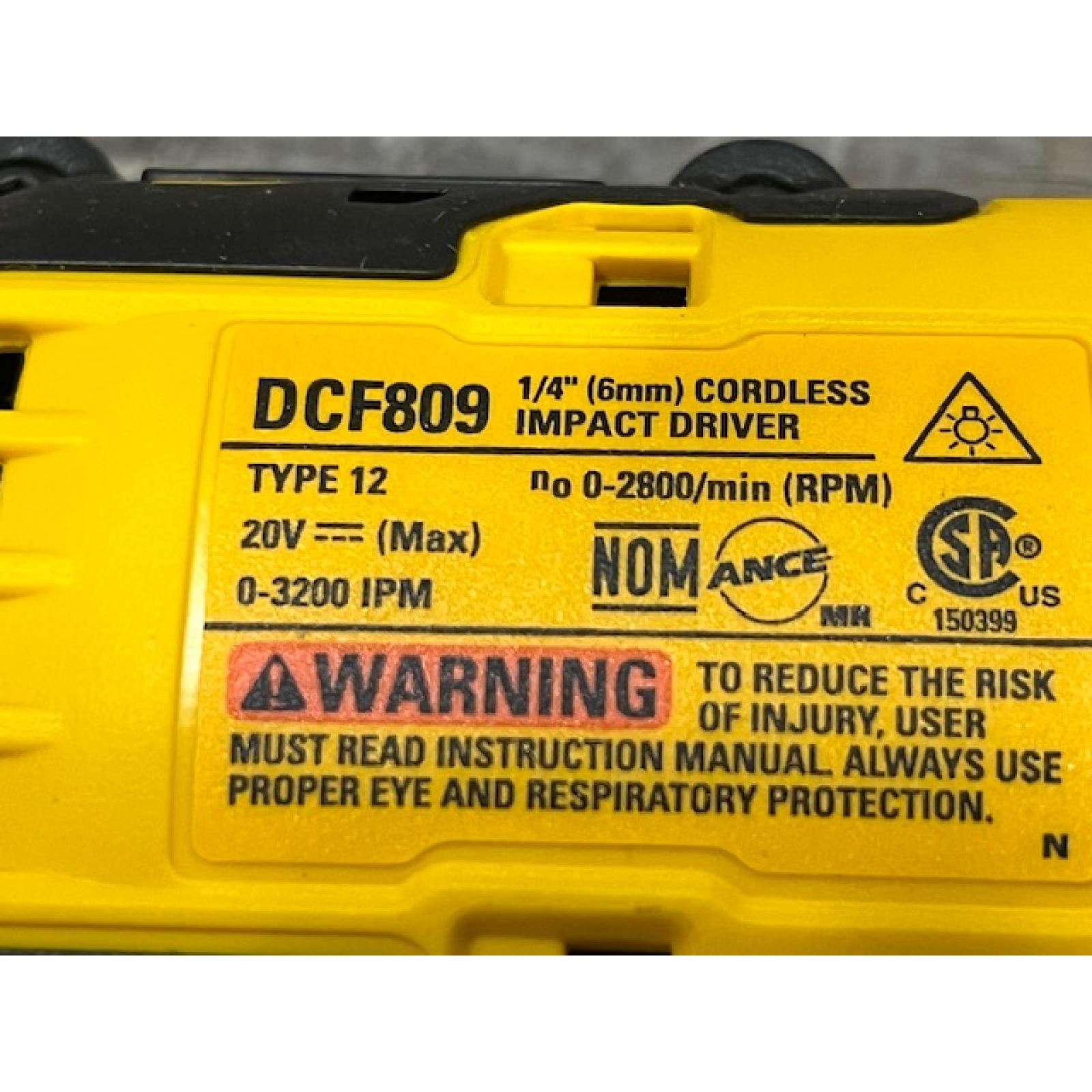 AS-IS DEWALT Atomic 20V Max Lithium-Ion Brushless Cordless Compact 1/4 in. Impact Driver Kit