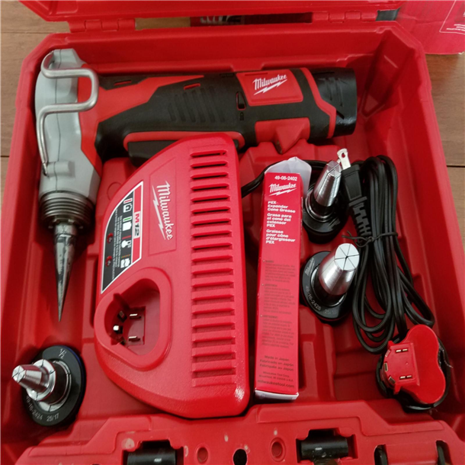California AS-IS Milwaukee M12 Pex Expander Kit  Includes (1) Battery  Charger & Hard Case