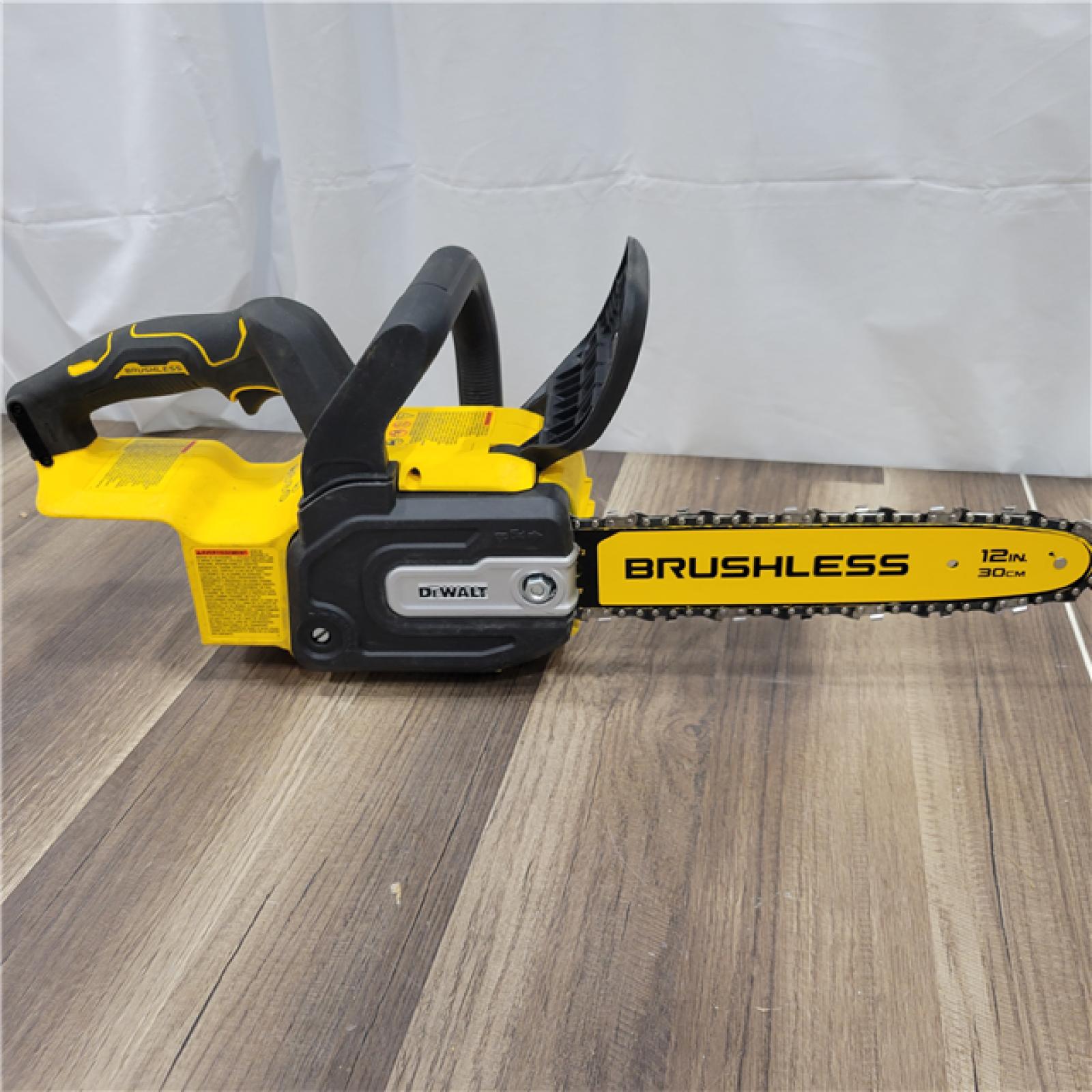 AS-IS  DEWALT 20V MAX Compact 12 Brushless Cordless Chainsaw Kit