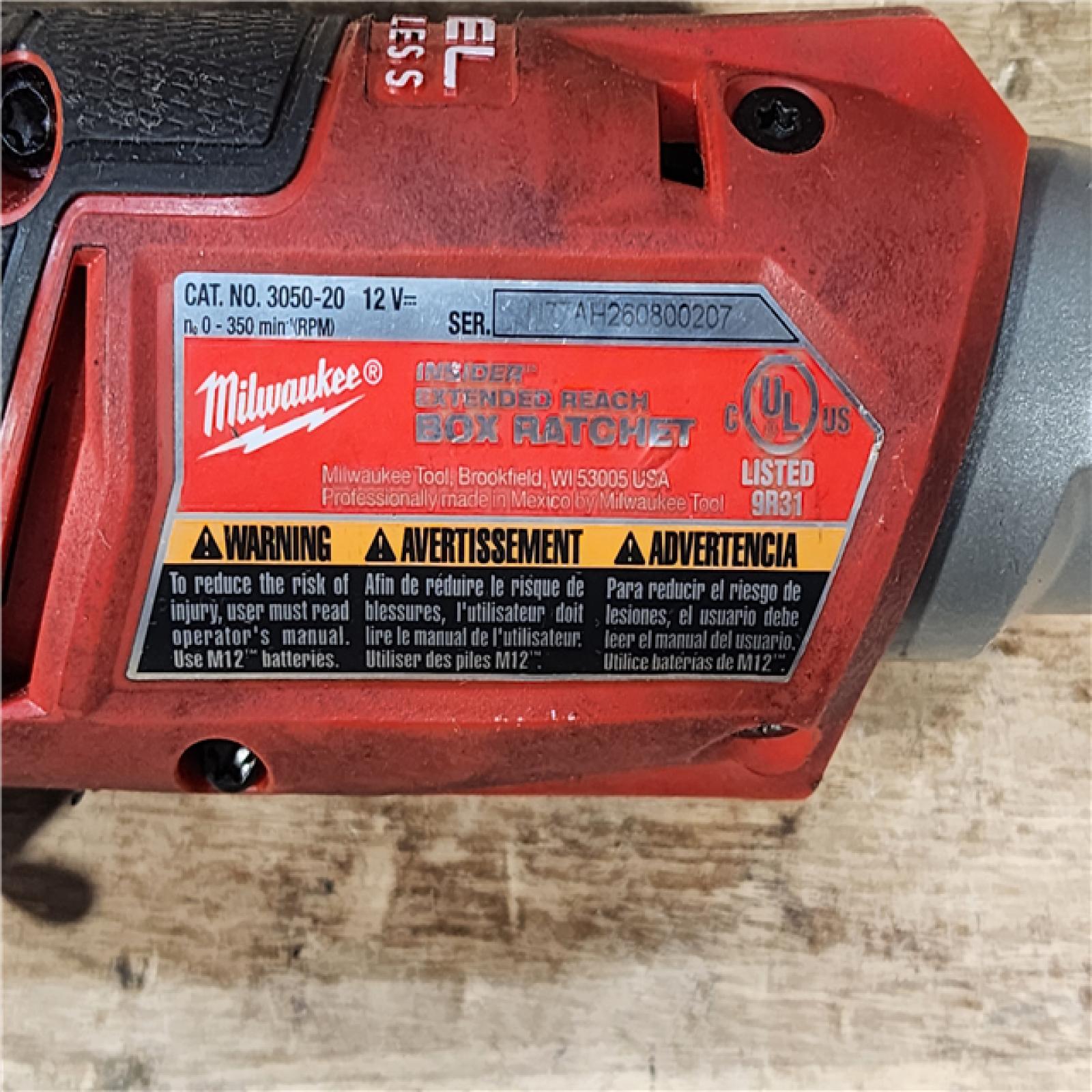 HOUSTON LOCATION - AS-IS Milwaukee FUEL INSIDER 12V Lithium-Ion Brushless Cordless 1/4 in. - 3/8 in. Extended Reach Box Ratchet (Tool-Only)