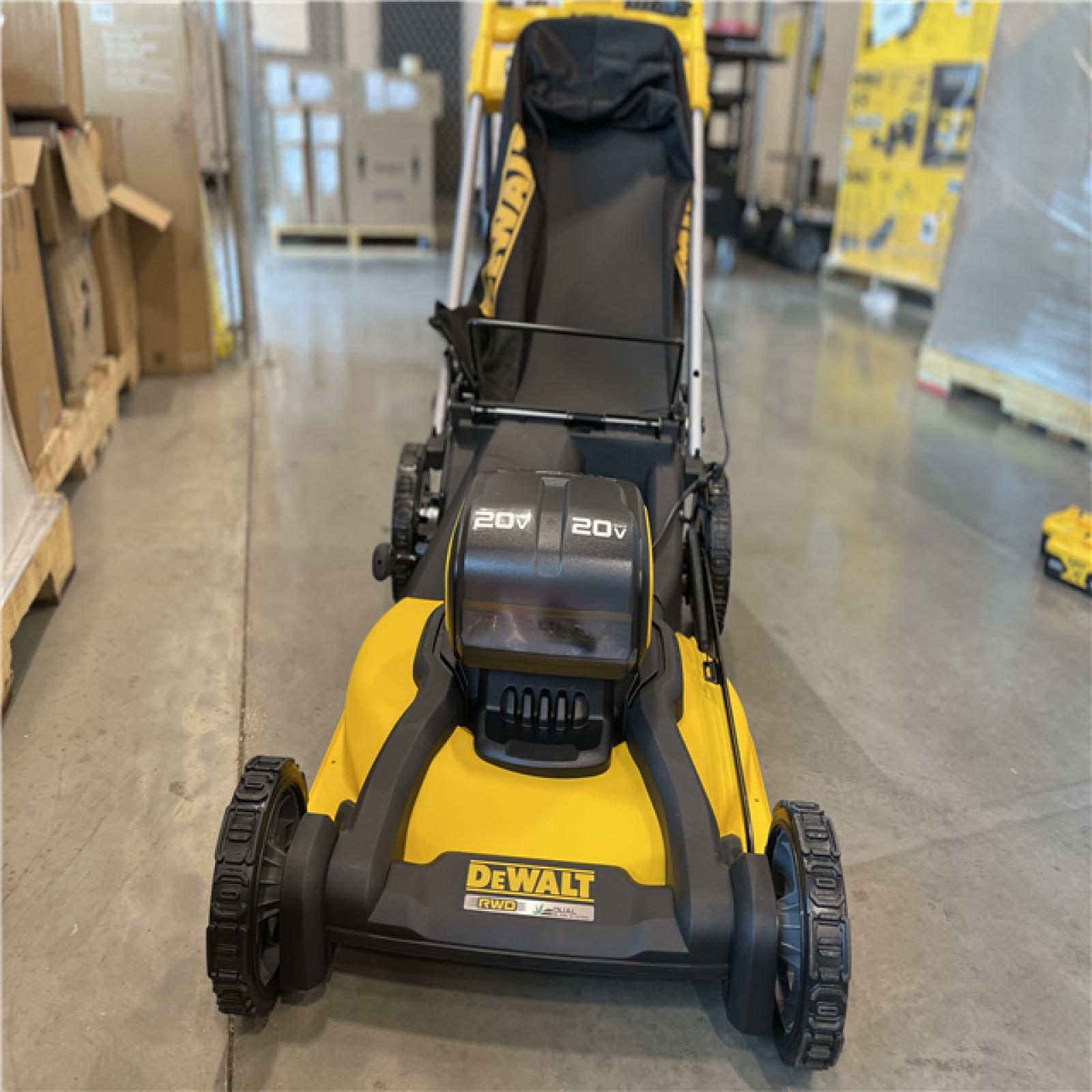 AS-IS - DeWalt 2x20V MAX 21 in. Cordless Battery Powered Self Propelled Lawn Mower Kit