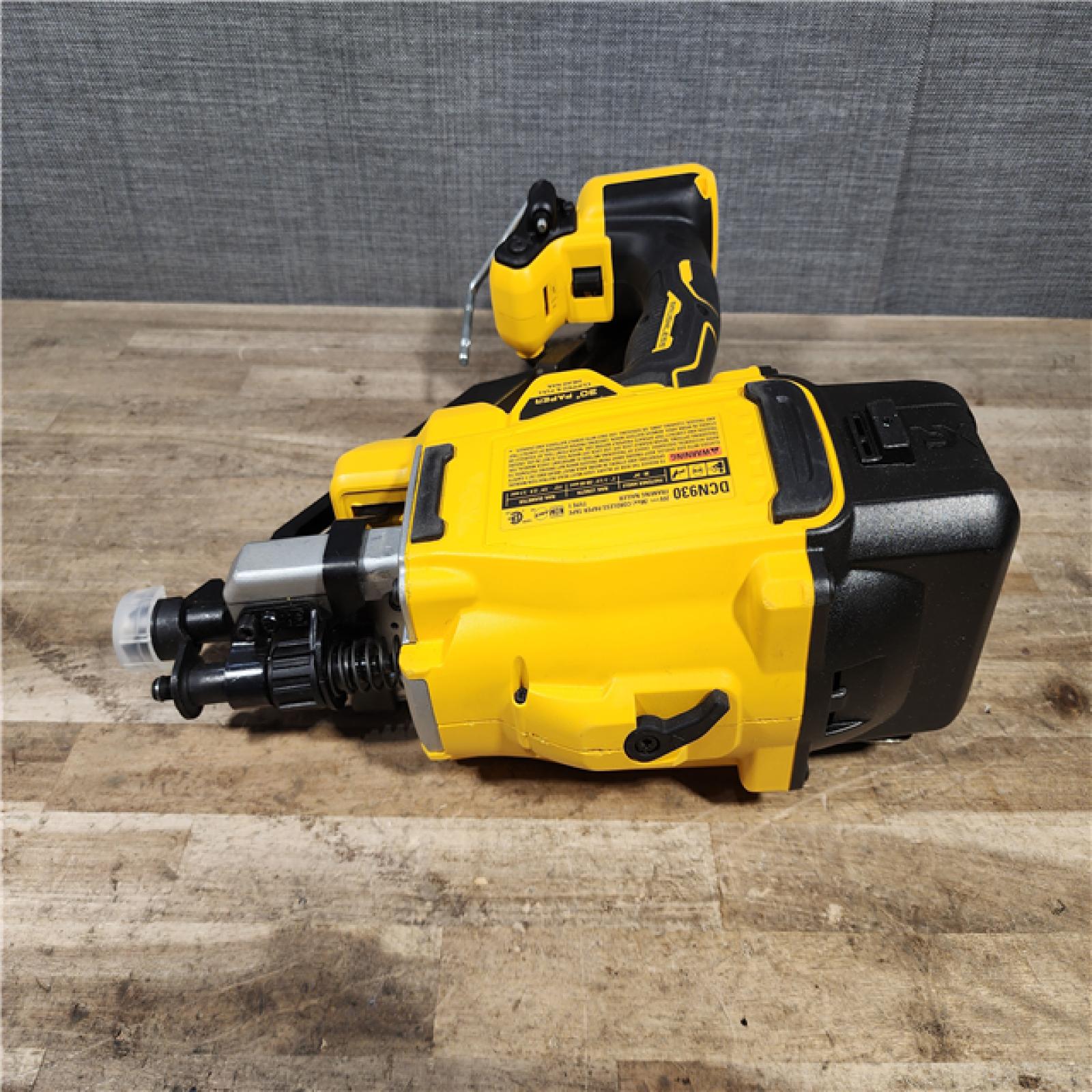 HOUSTON LOCATION - AS-IS DEWALT 20V 30 Degree Cordless Framing Nailer (Tool-Only)