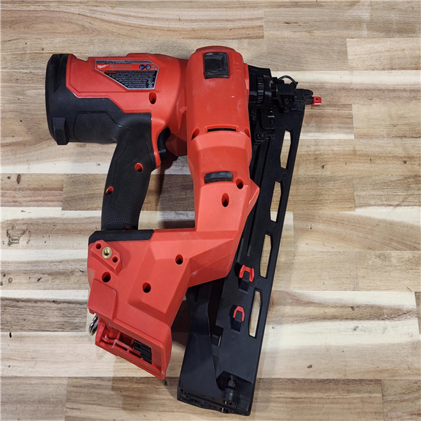 HOUSTON LOCATION - AS-IS Milwaukee  FUEL 18-Volt Lithium-Ion Brushless Cordless Gen II 16-Gauge Angled Finish Nailer (Tool-Only)