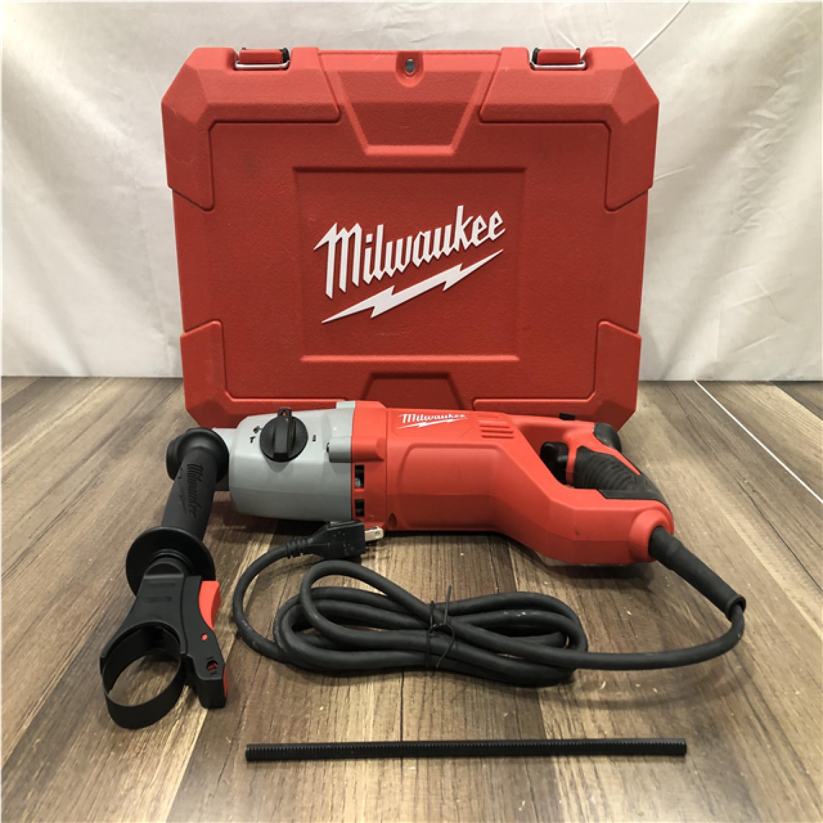 AS-IS Milwaukee 8 Amp Corded 1 in. SDS D-Handle Rotary Hammer