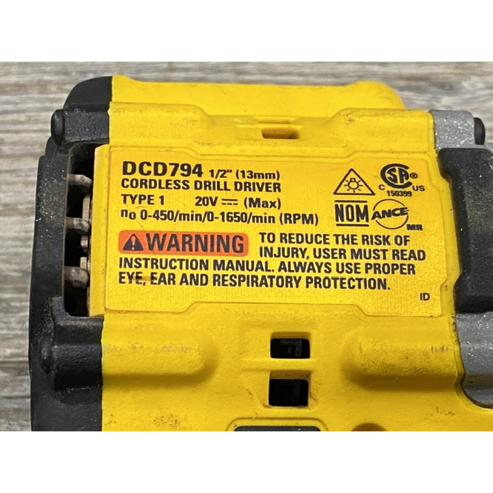 AS-IS DEWALT Atomic 20V Lithium-Ion Cordless Compact 1/2 in. Drill/Driver Kit