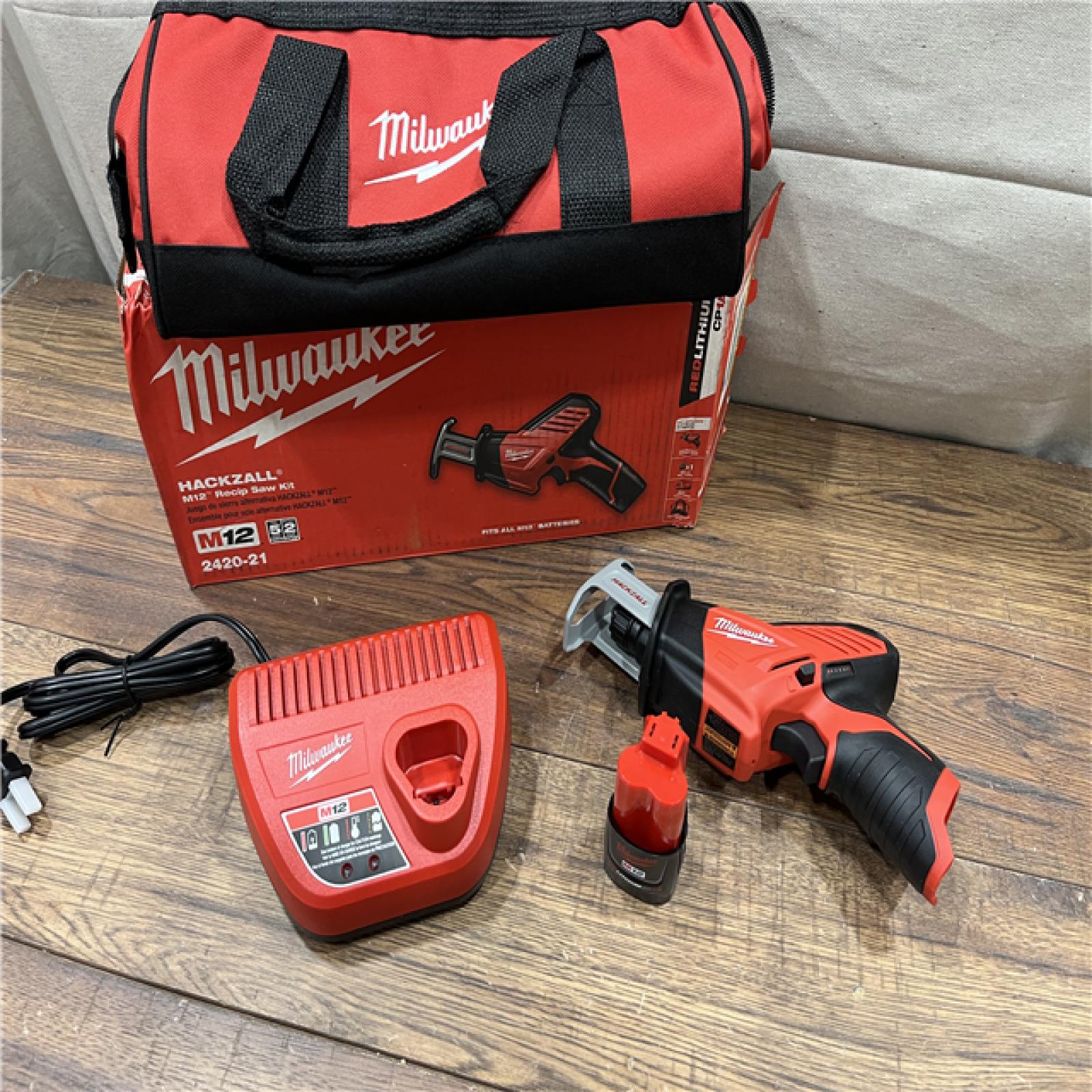 AS-IS Milwaukee 2420-21 - M12 Fuel Hackzall 1/2  12V 1.5Ah Cordless Straight Handle Reciprocating Saw Kit