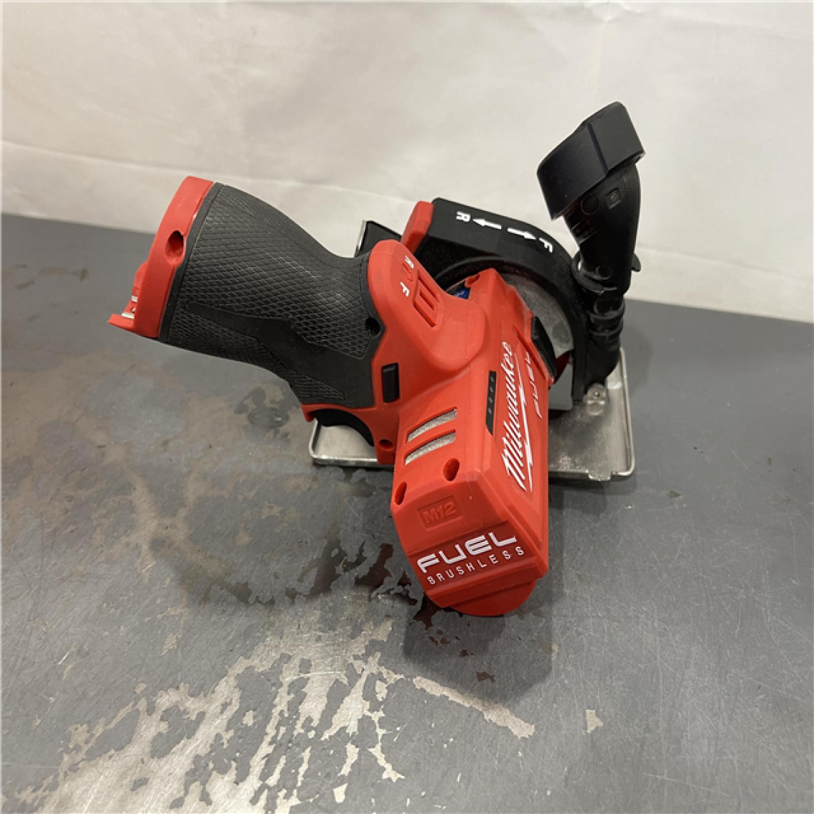 AS-IS - Milwaukee M12 FUEL 12V Lithium-Ion Brushless Cordless 3 in. Cut Off Saw