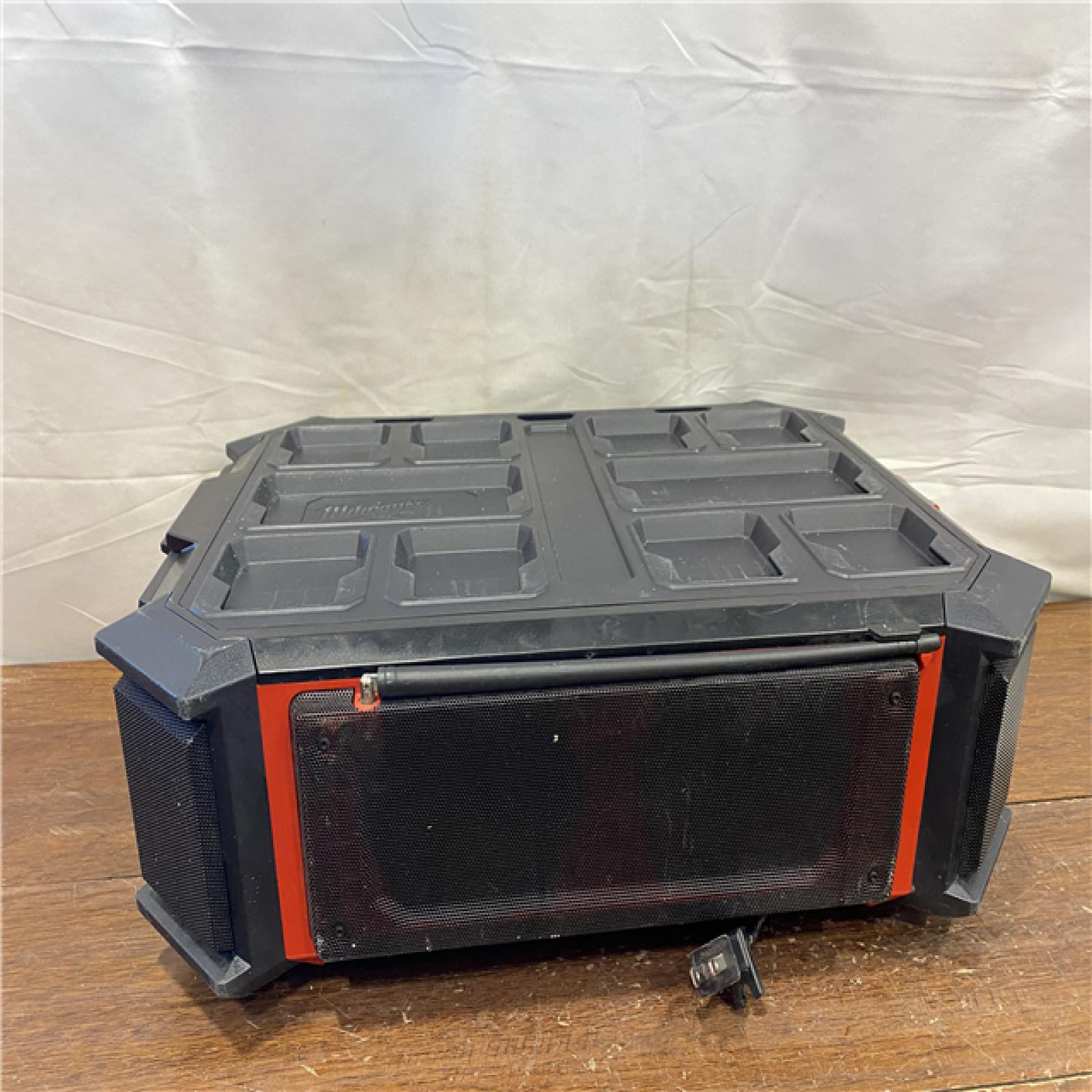 AS-IS Milwaukee 2950-20 18V M18 PACKOUT Lithium-Ion Cordless Radio + Charger (Tool Only)